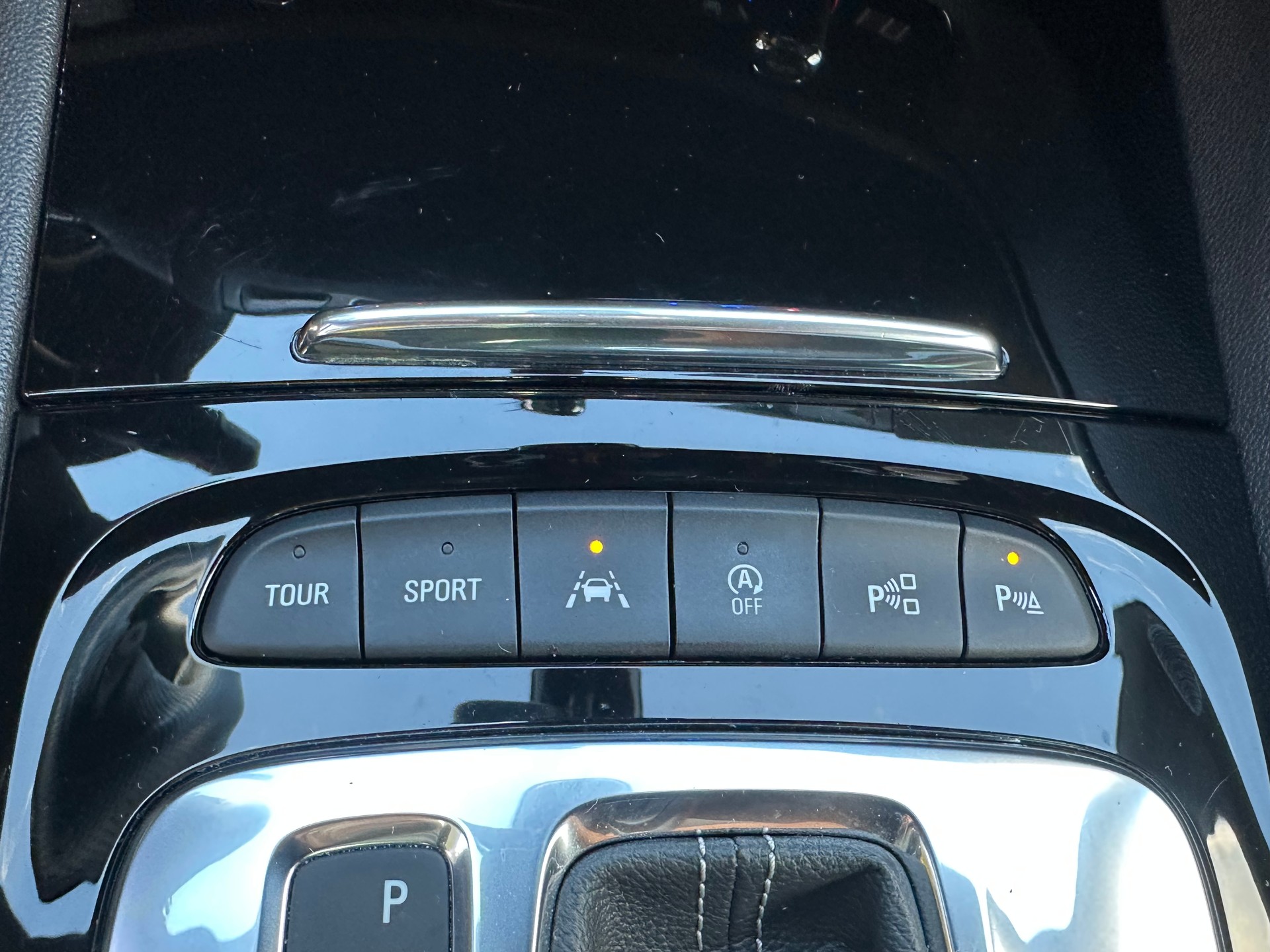 OPEL Insignia 2.0 T Grand Sport Excellence 4WD Automat.-image-22