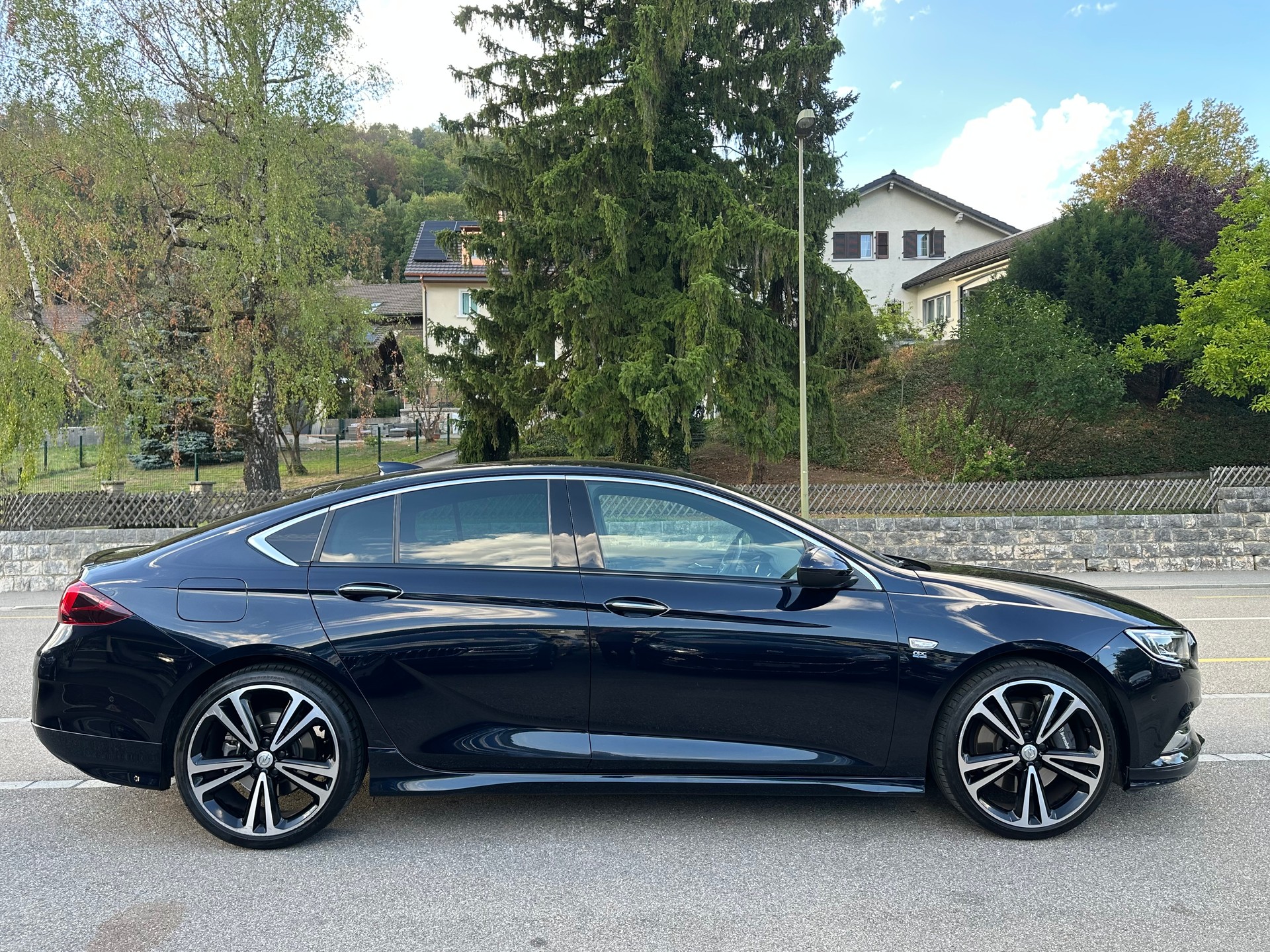 OPEL Insignia 2.0 T Grand Sport Excellence 4WD Automat.-image-4