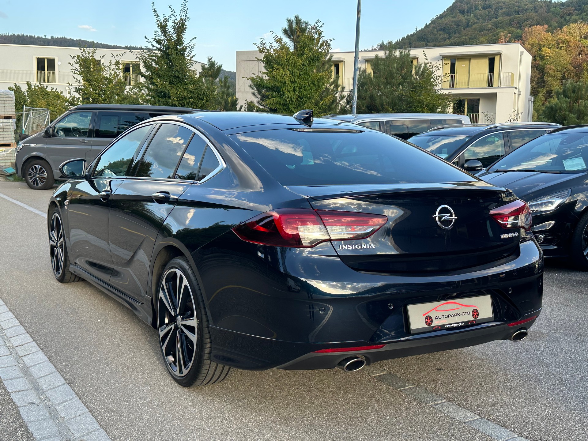 OPEL Insignia 2.0 T Grand Sport Excellence 4WD Automat.-image-5