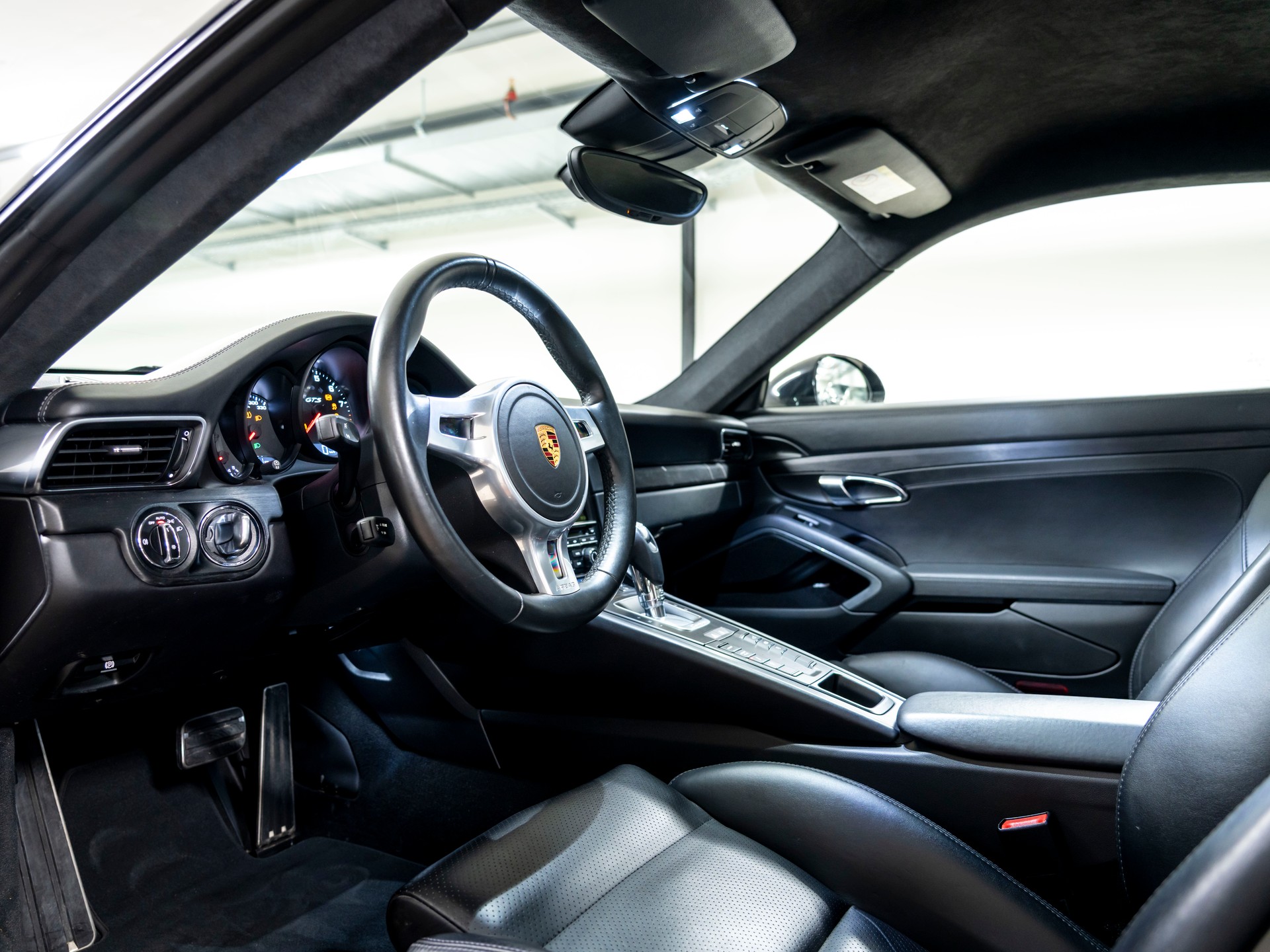 PORSCHE 911 Carrera 4 GTS PDK-image-12