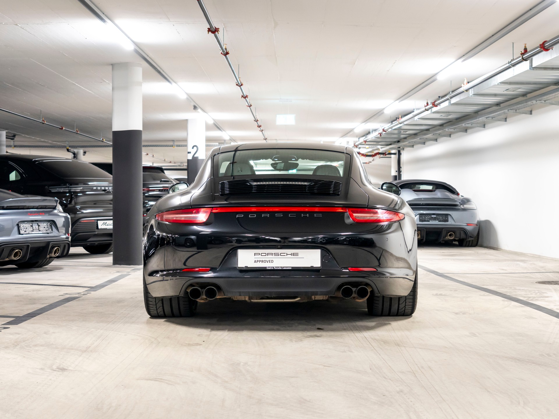 PORSCHE 911 Carrera 4 GTS PDK-image-4