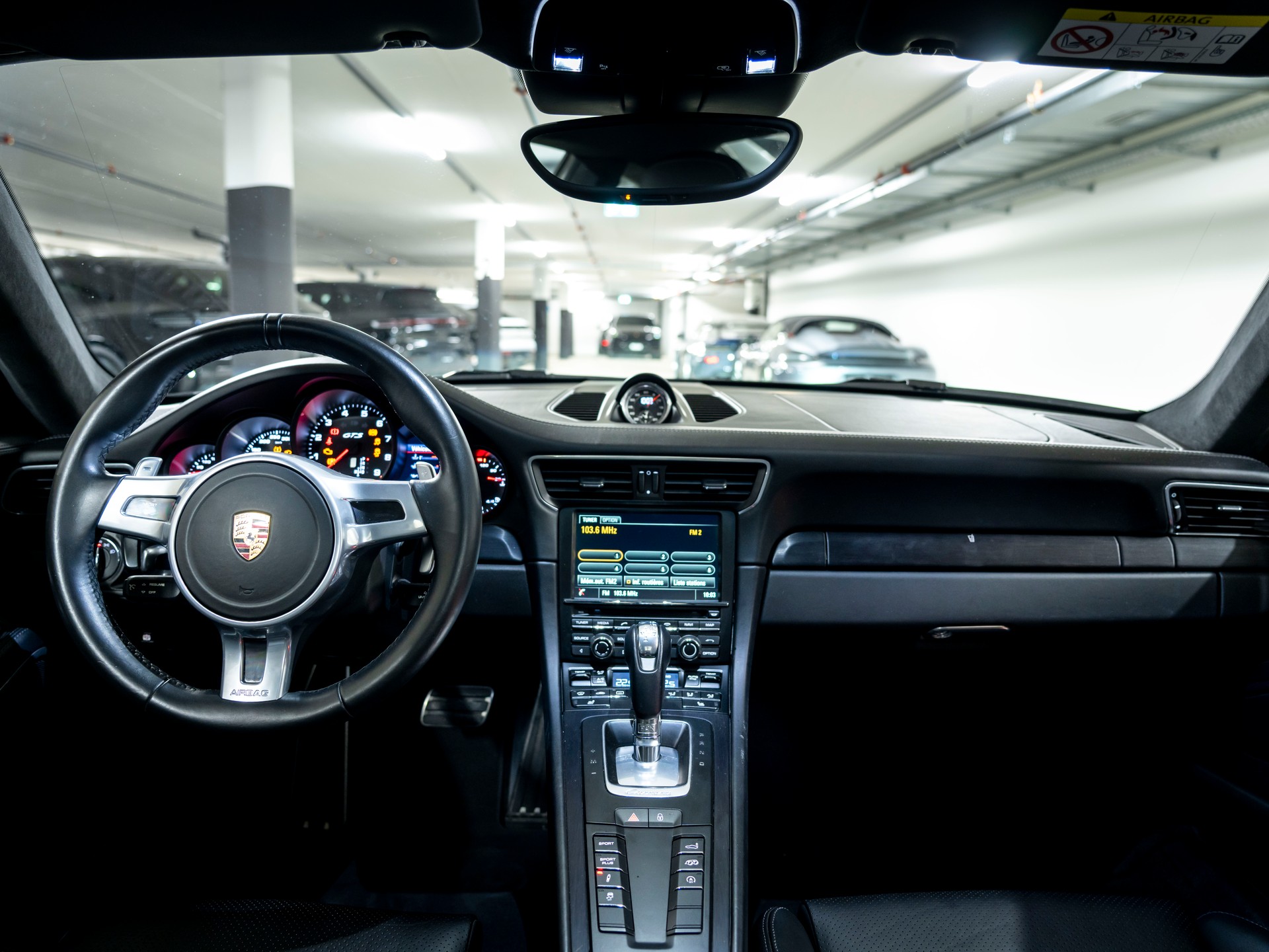 PORSCHE 911 Carrera 4 GTS PDK-image-16