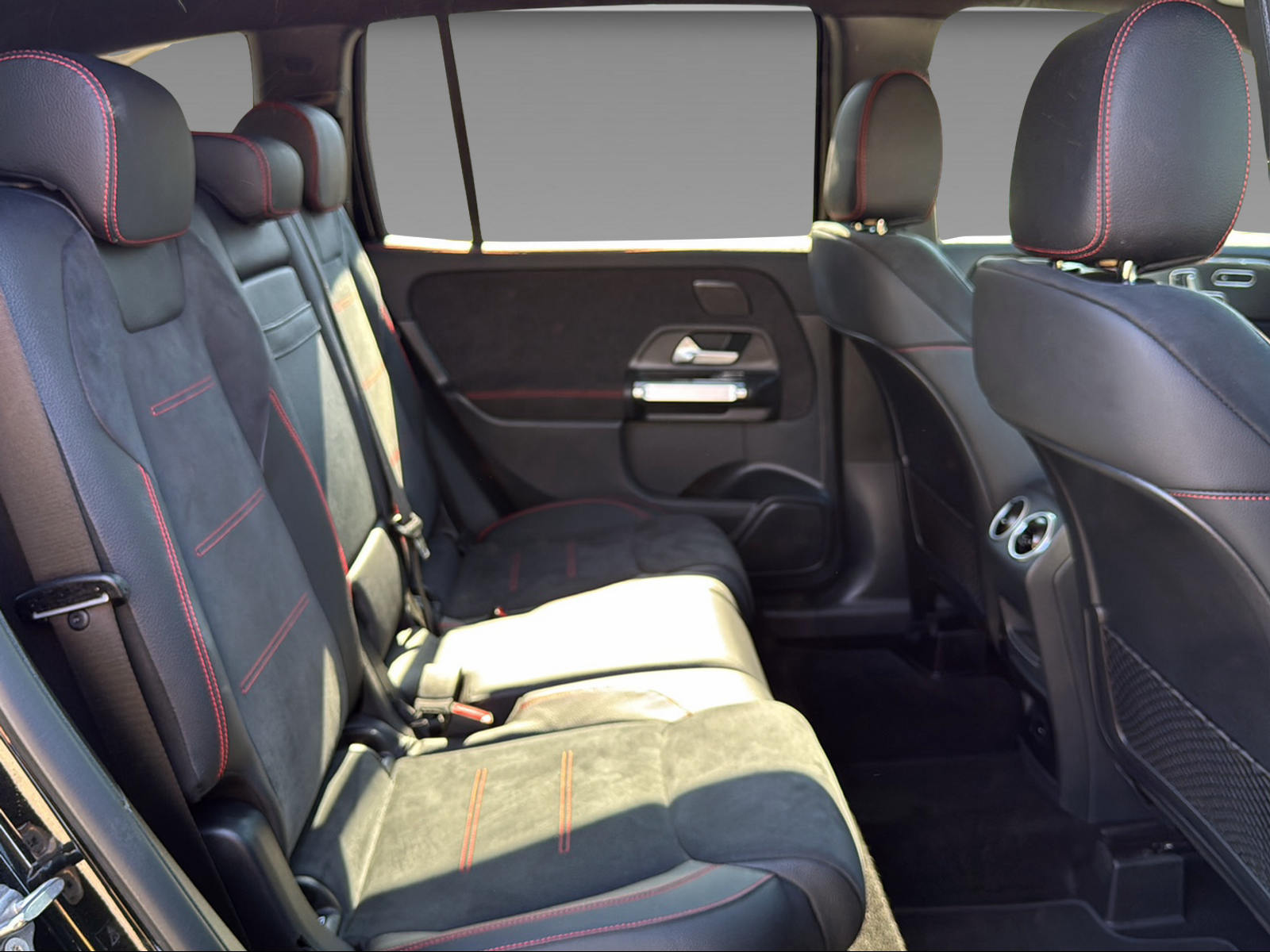 MERCEDES-BENZ GLB 35 AMG 4matic-image-20