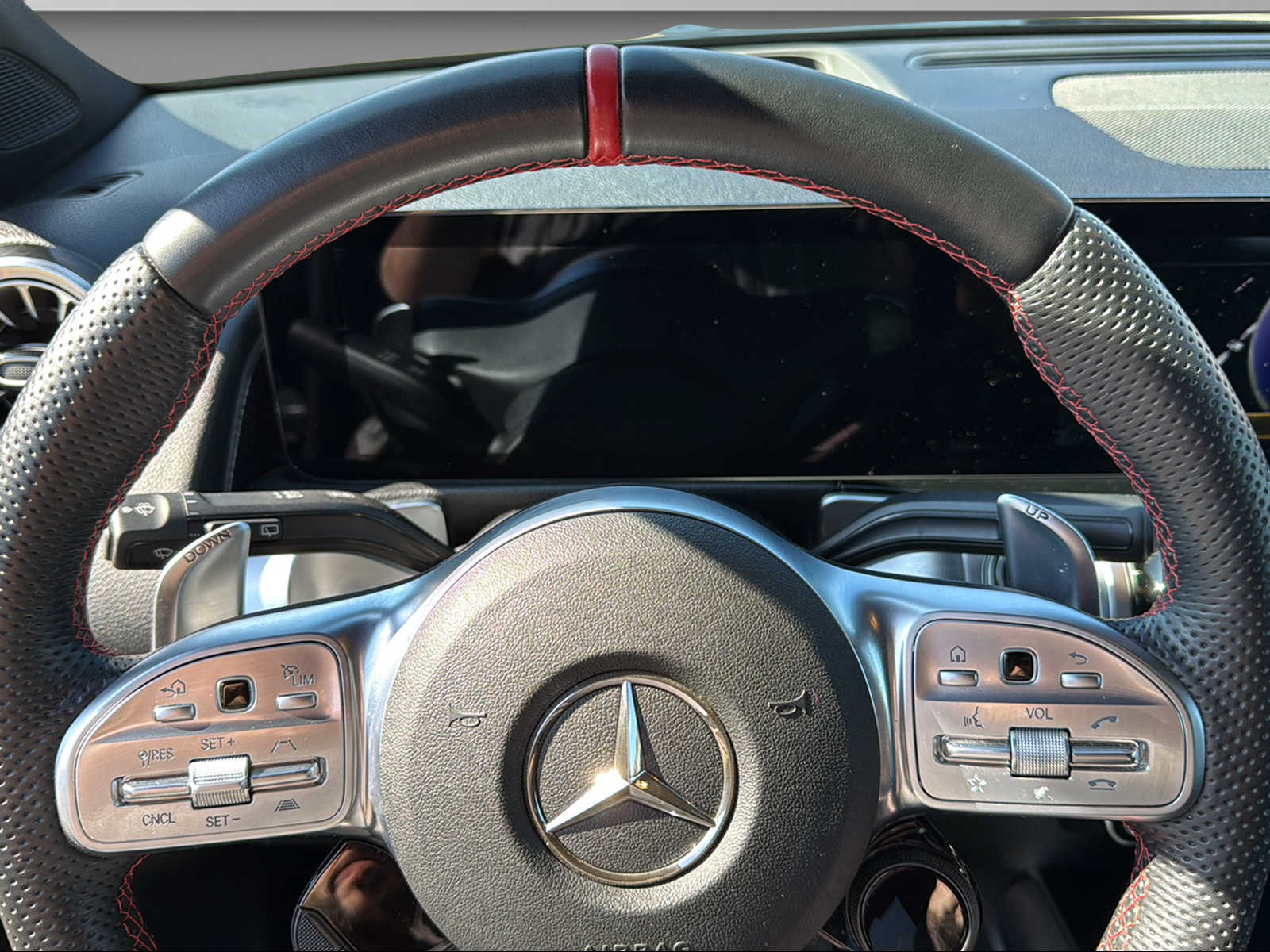 MERCEDES-BENZ GLB 35 AMG 4matic-image-17