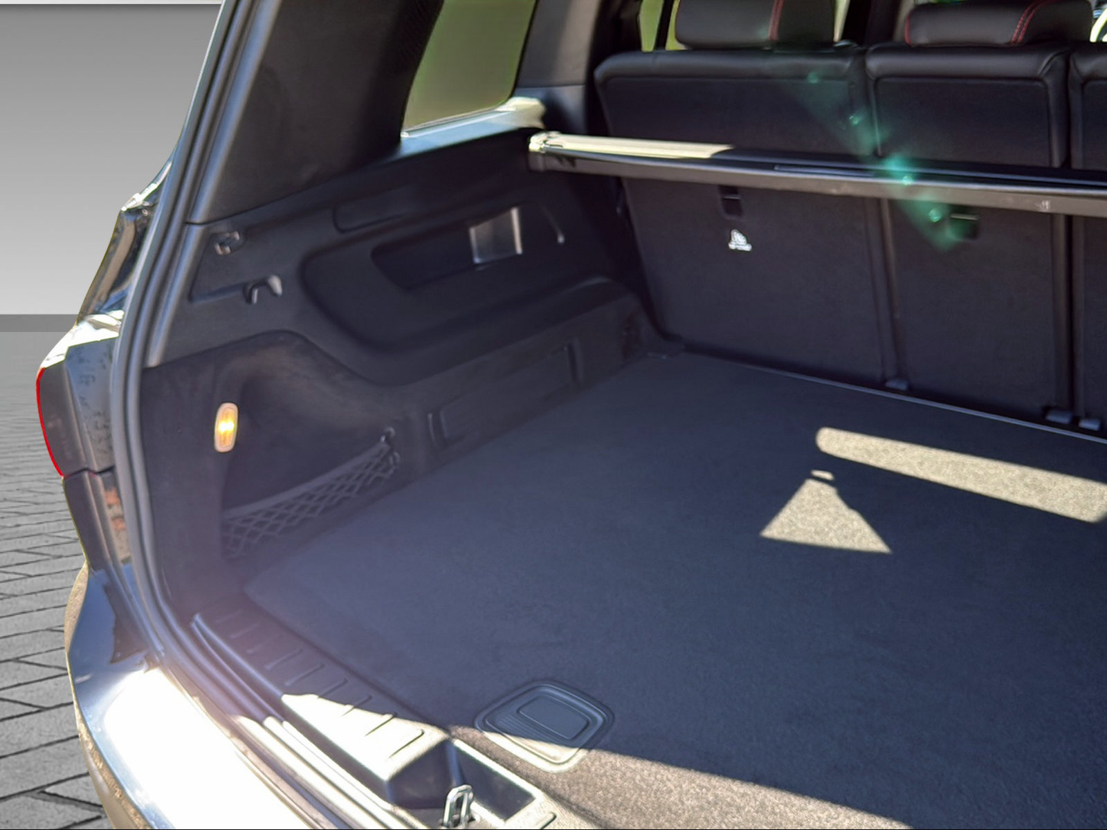 MERCEDES-BENZ GLB 35 AMG 4matic-image-21