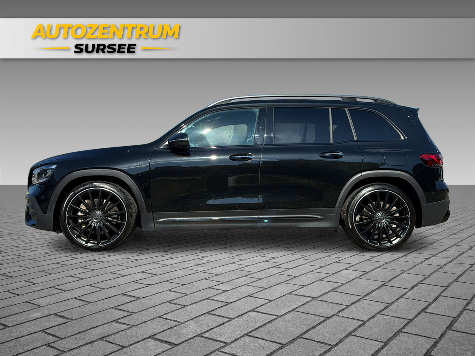 MERCEDES-BENZ GLB 35 AMG 4matic-image-2