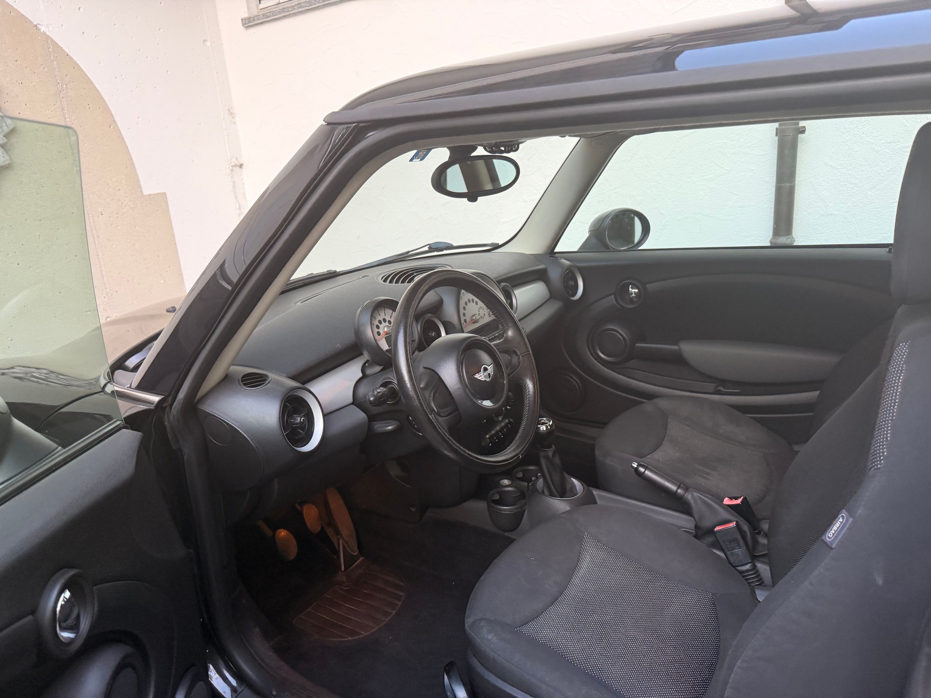 MINI One-image-9