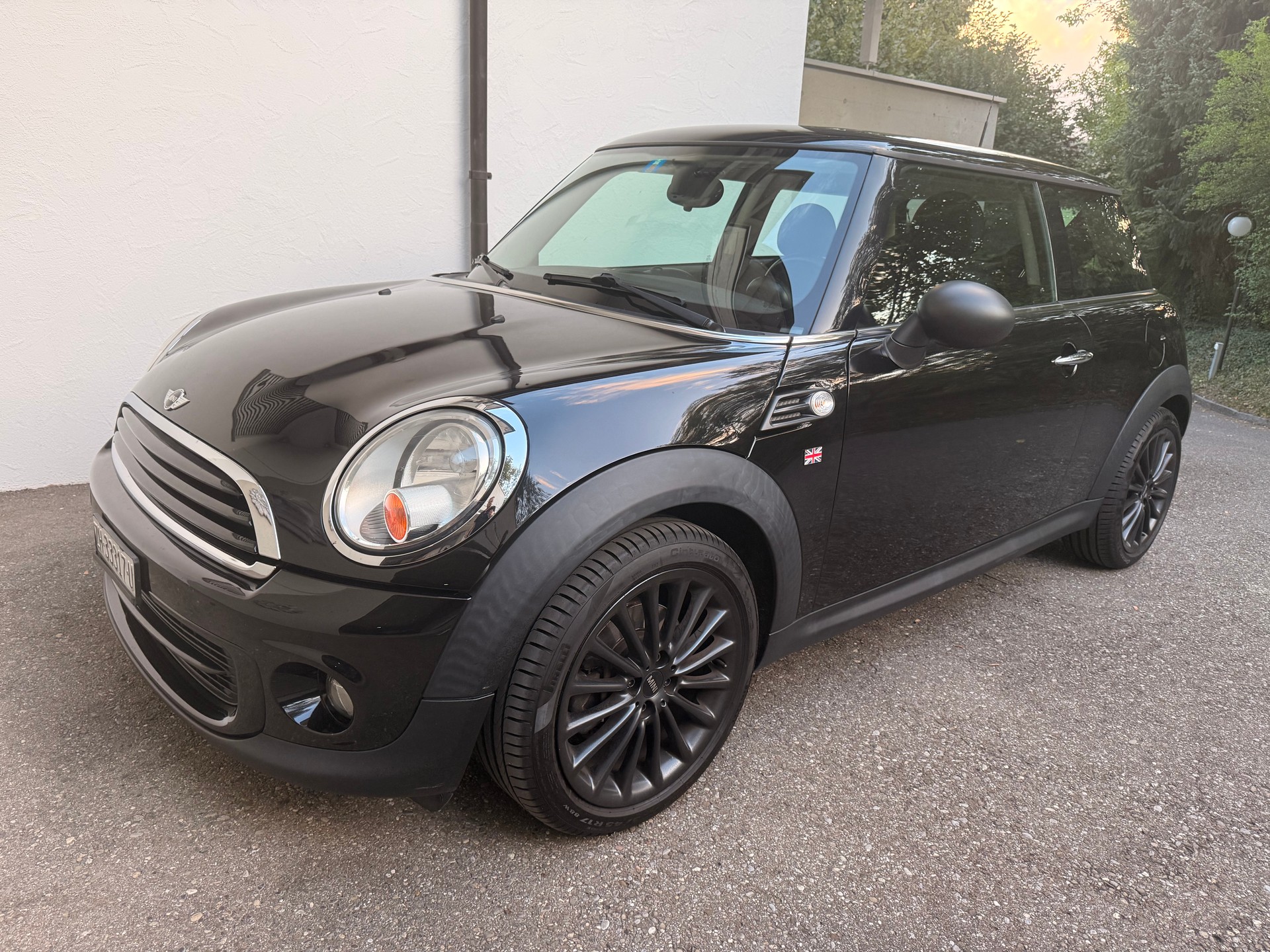 MINI One-image-0
