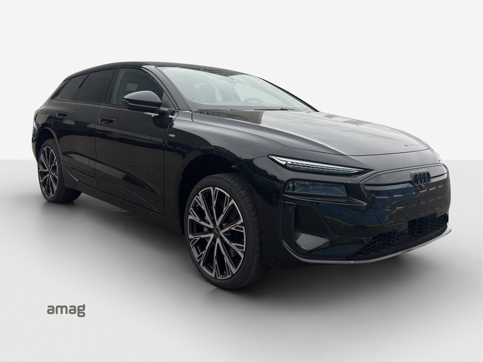 AUDI A6 Avant e-tron quattro-image-5