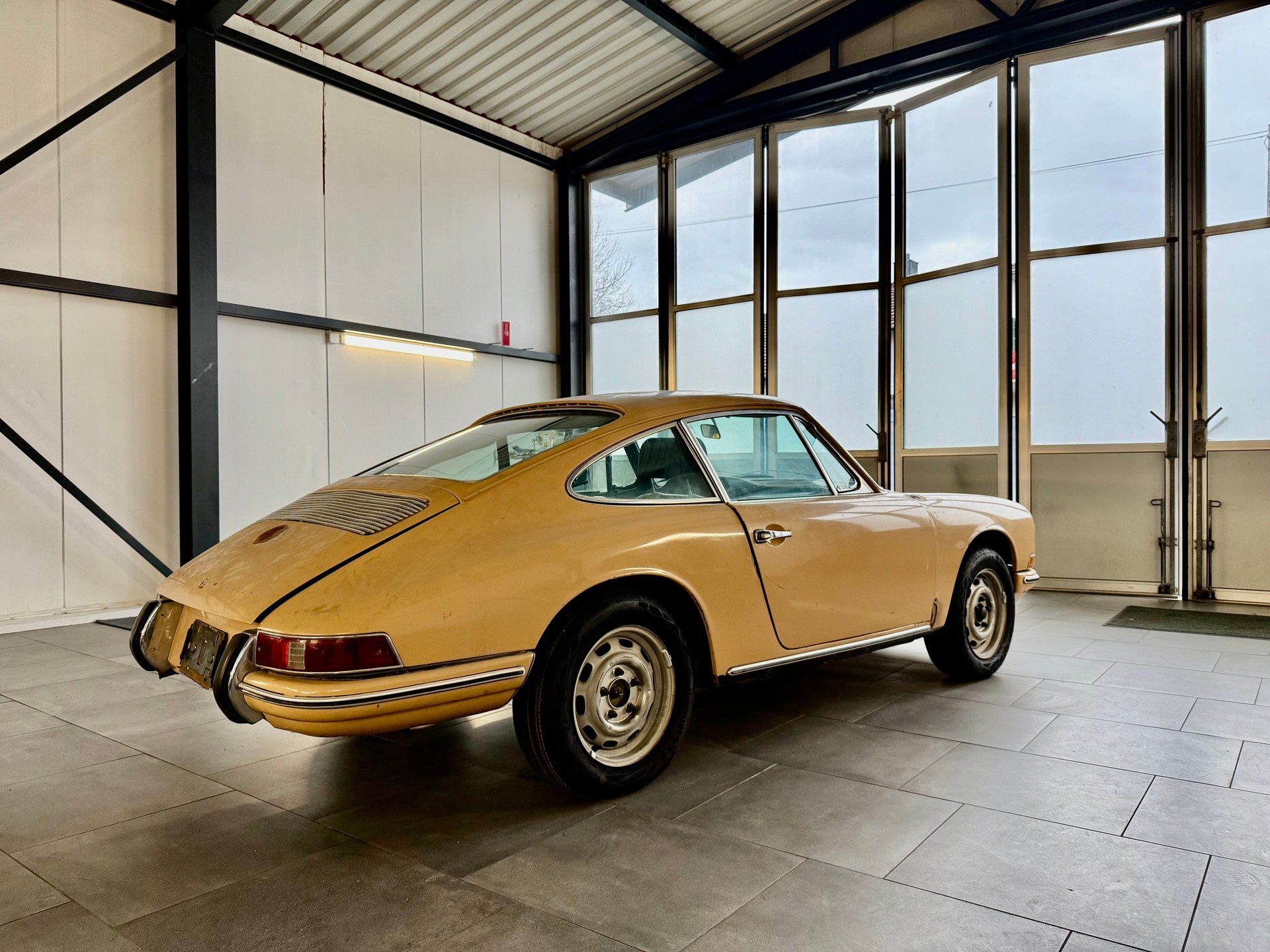 PORSCHE Coupé 1.6-image-3