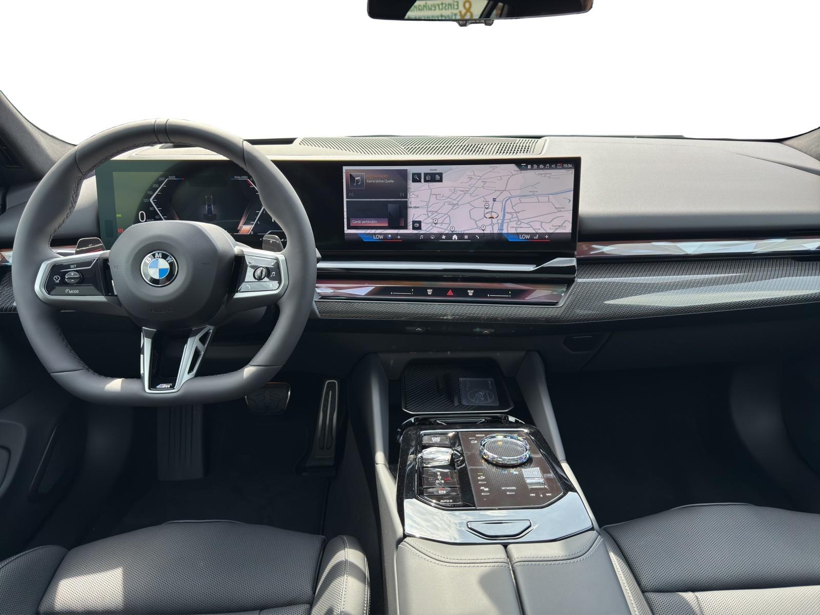 BMW 540d xDrive Touring M Sport Pro-image-11