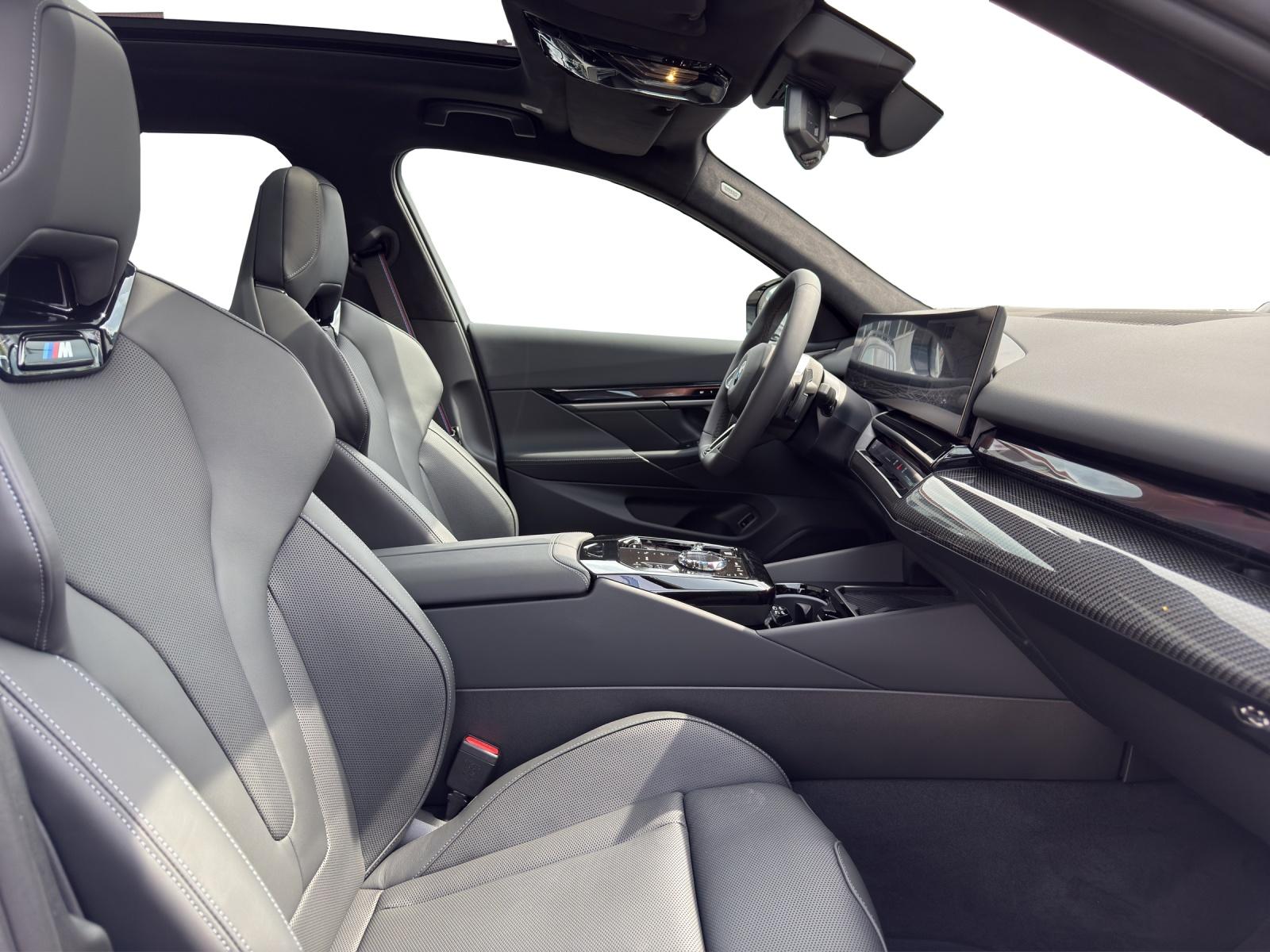 BMW 540d xDrive Touring M Sport Pro-image-14