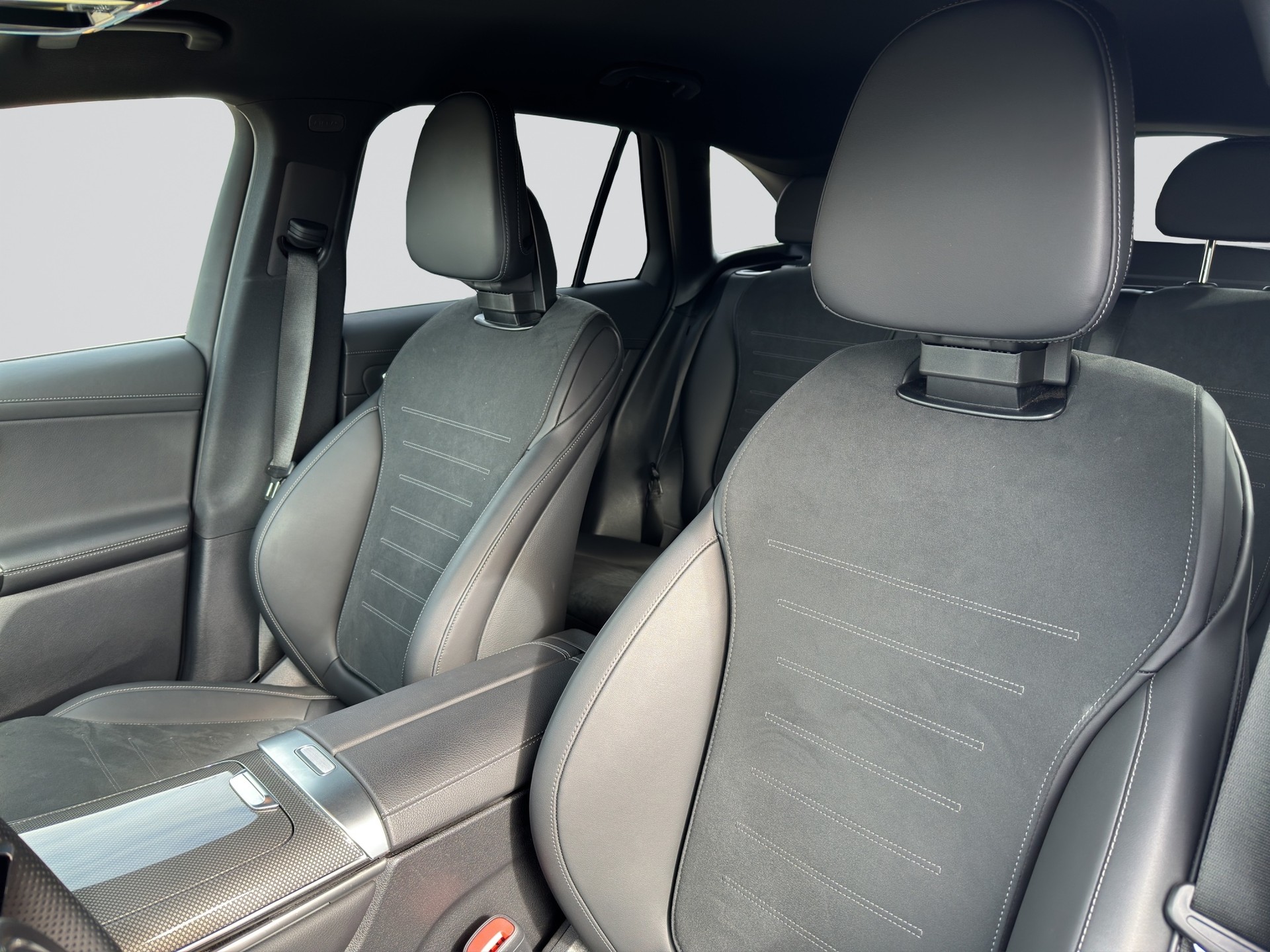 MERCEDES-BENZ GLC 300 d 4Matic 9G-Tronic AMG Edition-image-5