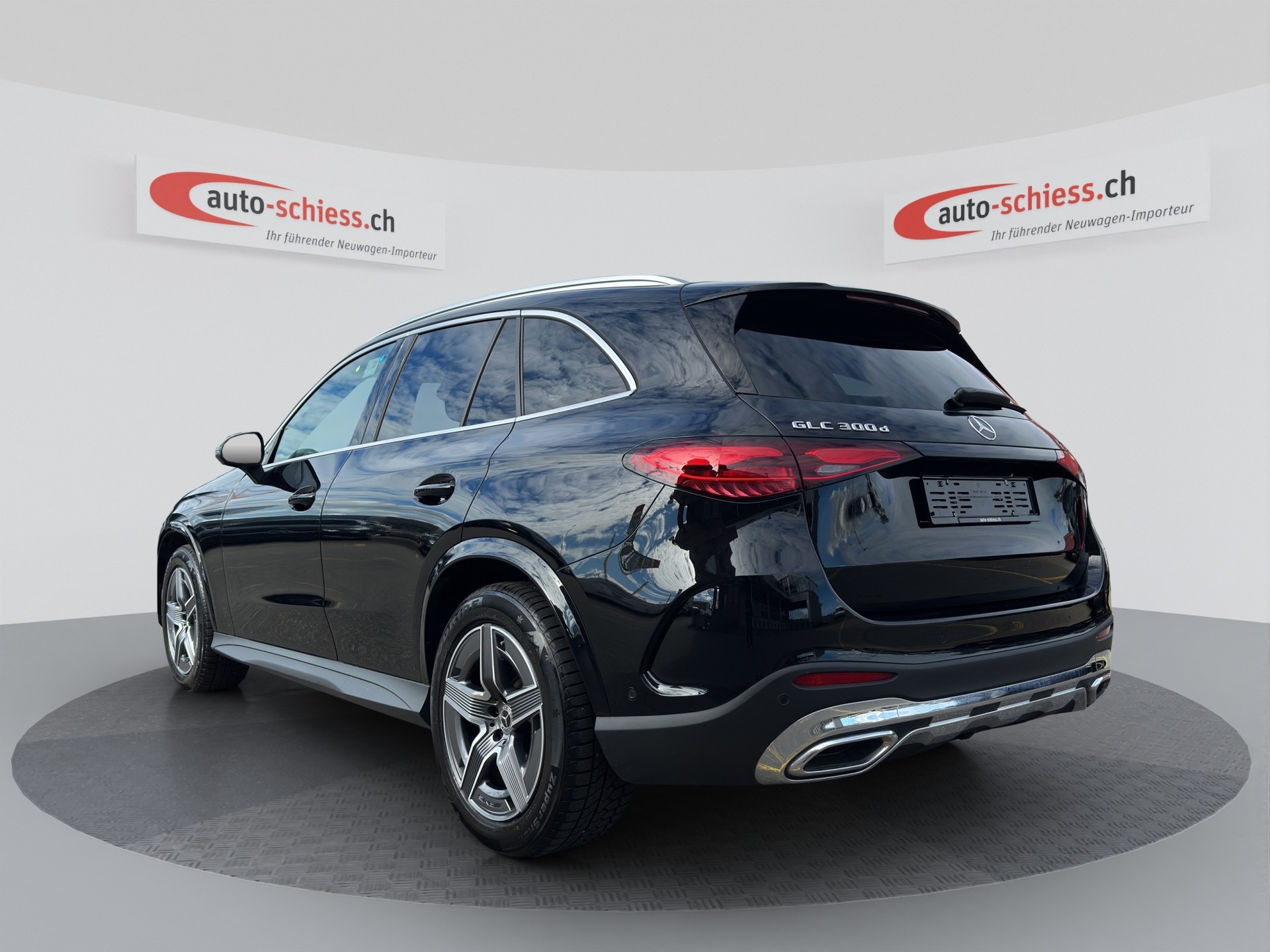 MERCEDES-BENZ GLC 300 d 4Matic 9G-Tronic AMG Edition-image-2