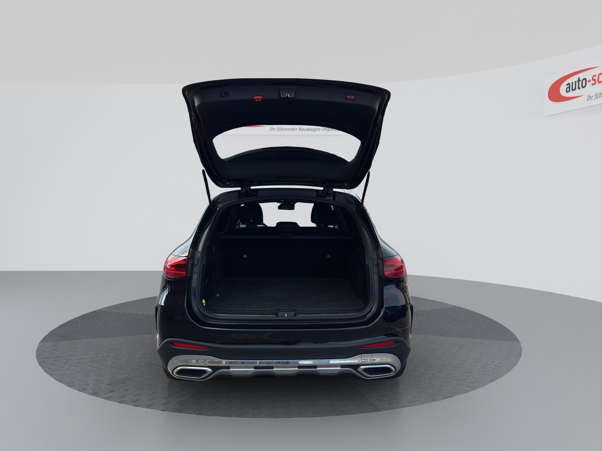 MERCEDES-BENZ GLC 300 d 4Matic 9G-Tronic AMG Edition-image-14