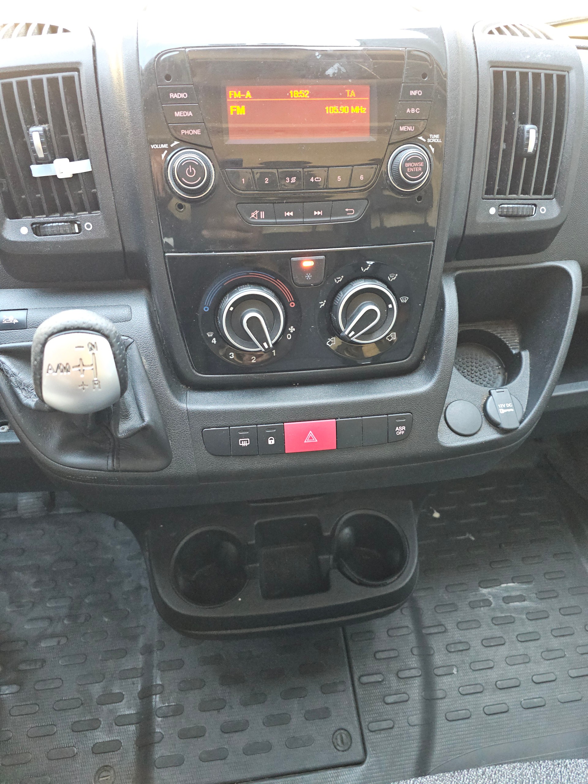 FIAT Ducato 35 XL 2.3 MJ Comfort Matic-image-11