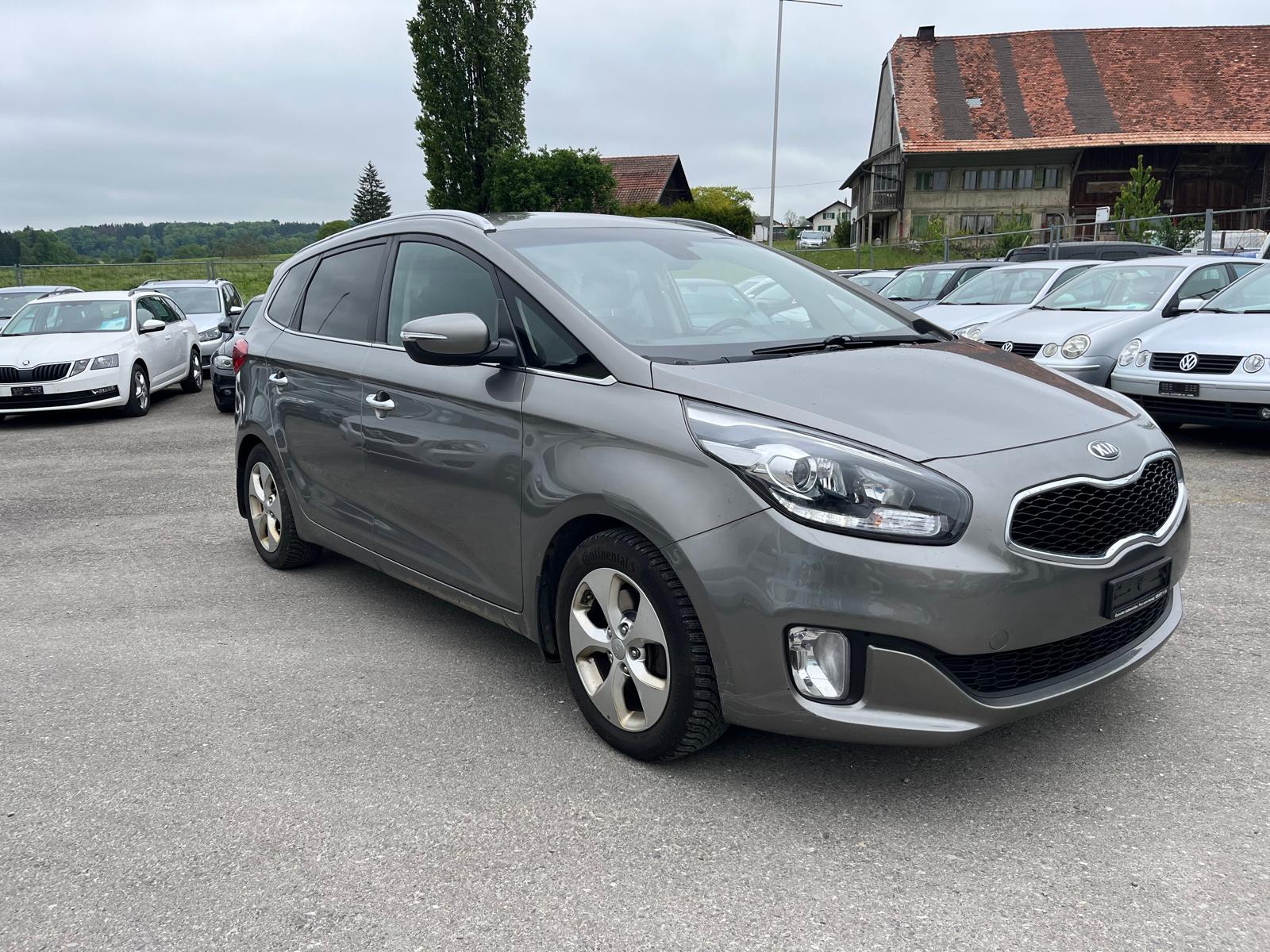 KIA Carens 1.7 CRDi Swiss Eco Edition DCT-image-6