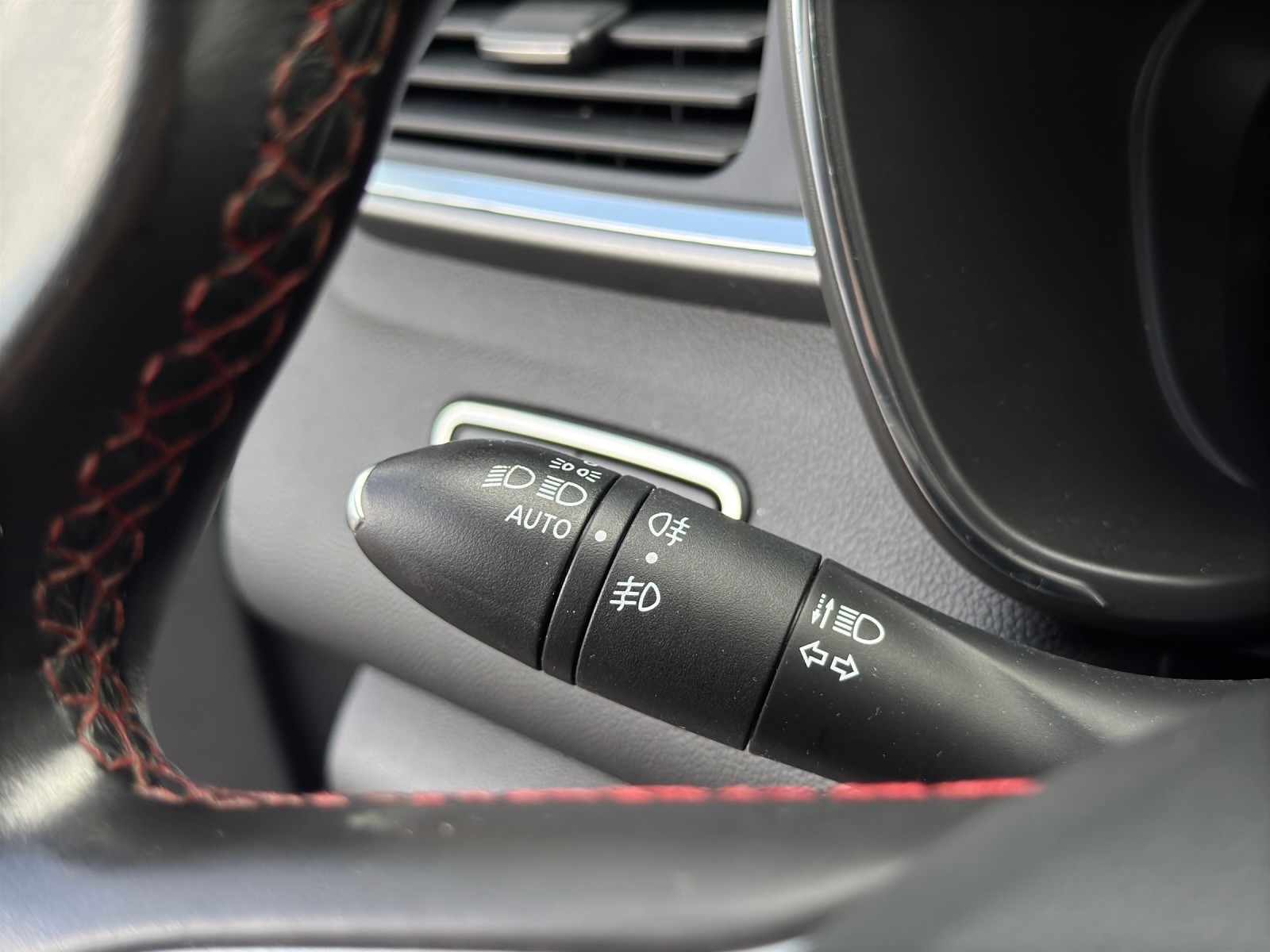 RENAULT Kadjar 1.3 16V Turbo Black Edition EDC-image-18