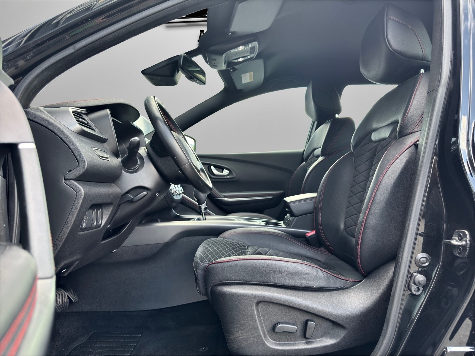 RENAULT Kadjar 1.3 16V Turbo Black Edition EDC-image-7