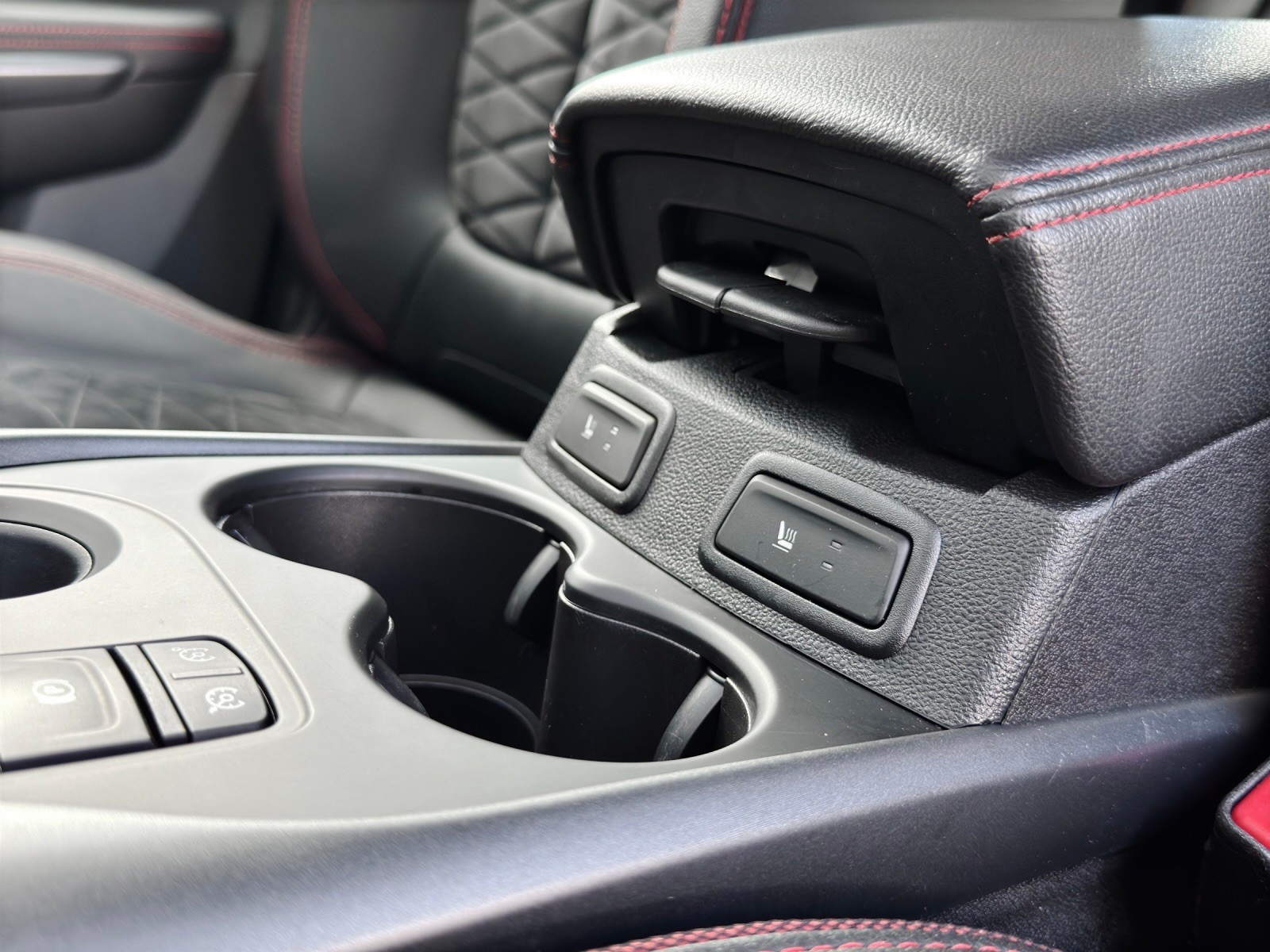 RENAULT Kadjar 1.3 16V Turbo Black Edition EDC-image-15