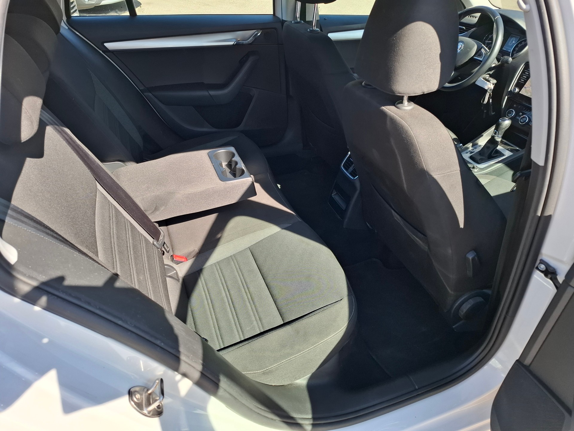 SKODA Octavia Combi 1.5 TSI Ambition DSG-image-7