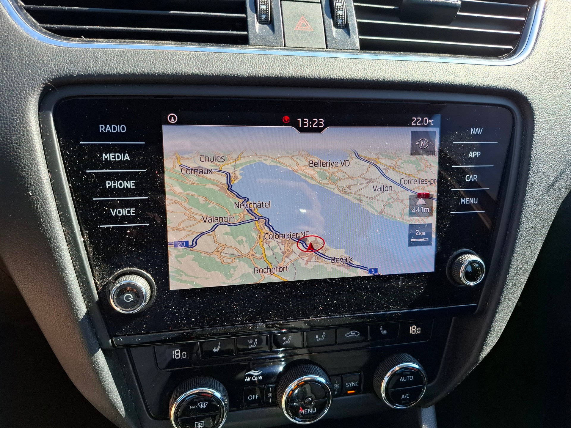SKODA Octavia Combi 1.5 TSI Ambition DSG-image-10