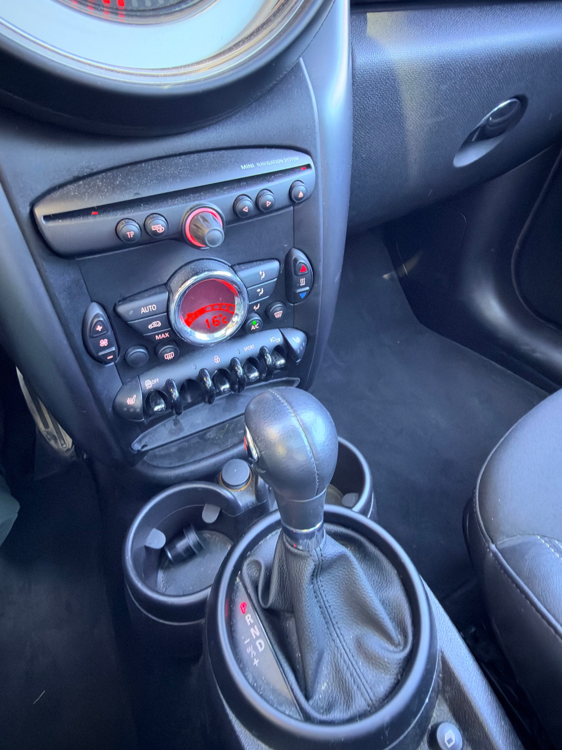 MINI Countryman Cooper S ALL4 Steptronic-image-8
