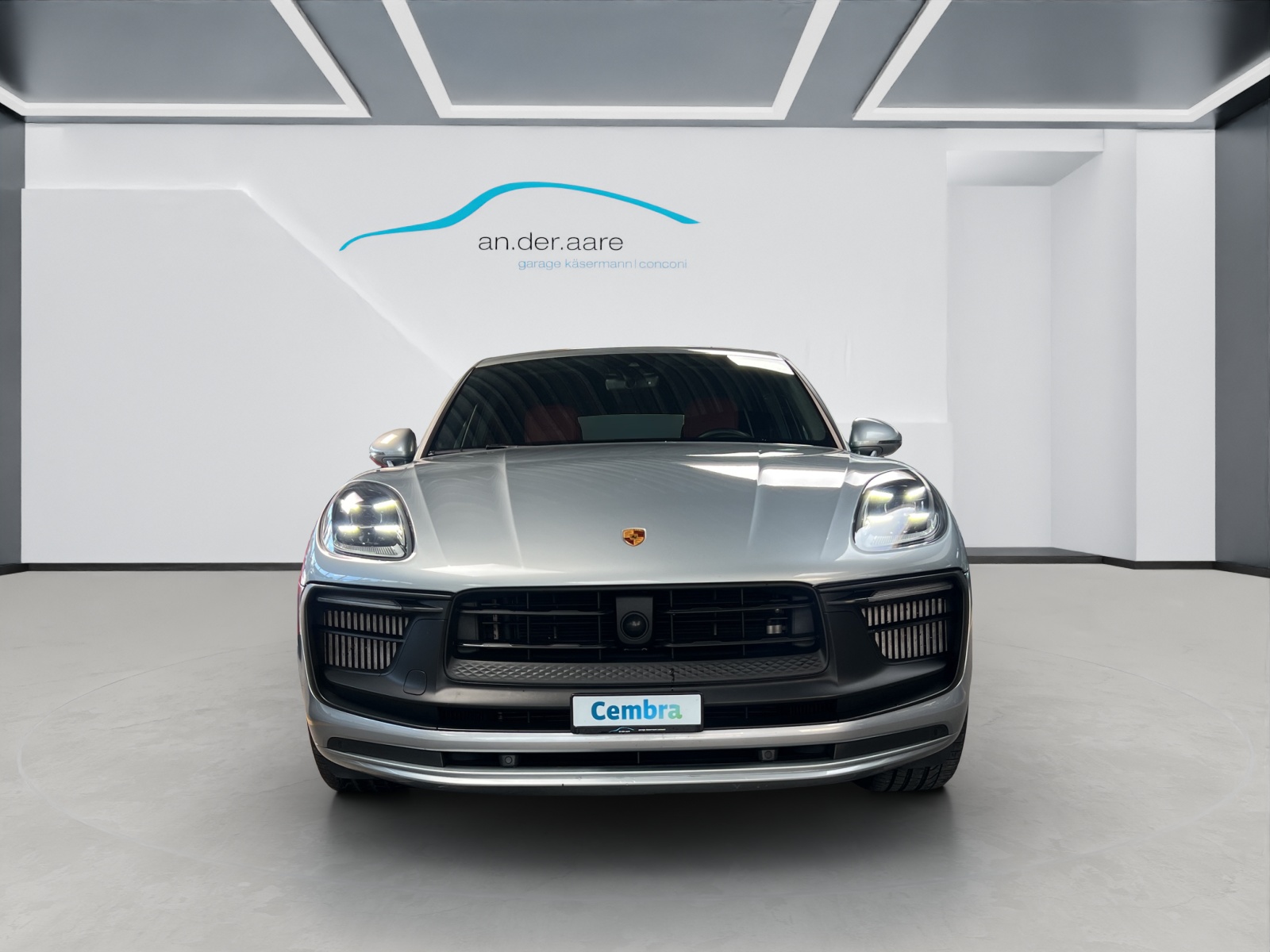 PORSCHE Macan GTS PDK-showroom-element-1