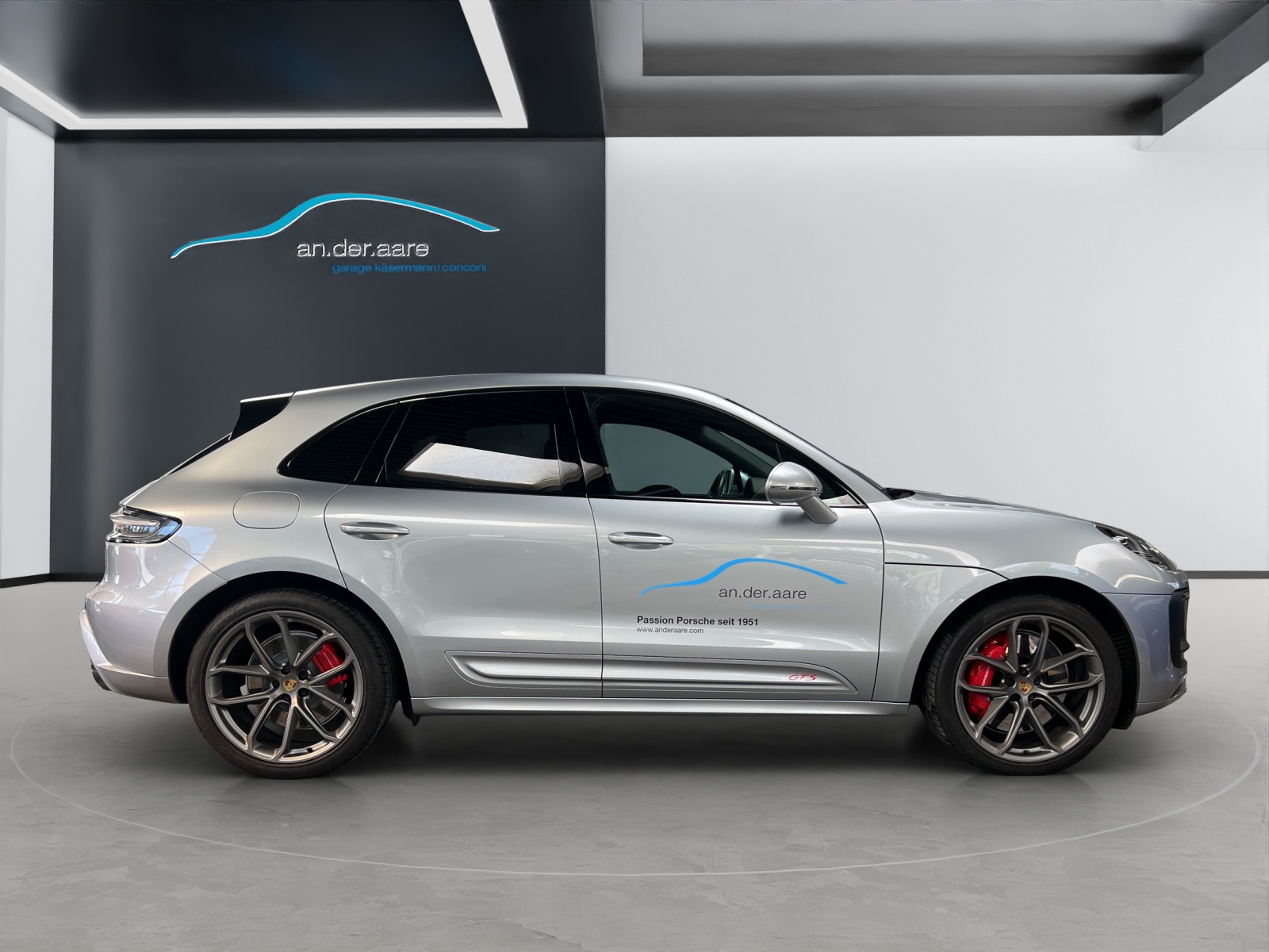 PORSCHE Macan GTS PDK-showroom-element-3