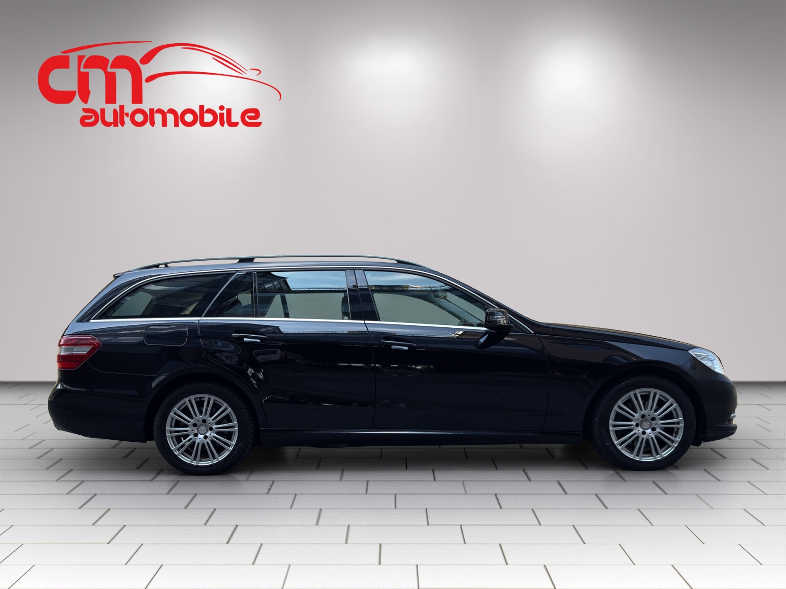 MERCEDES-BENZ E 350 CDI BlueEfficiency 4Matic 7G-Tronic-image-4