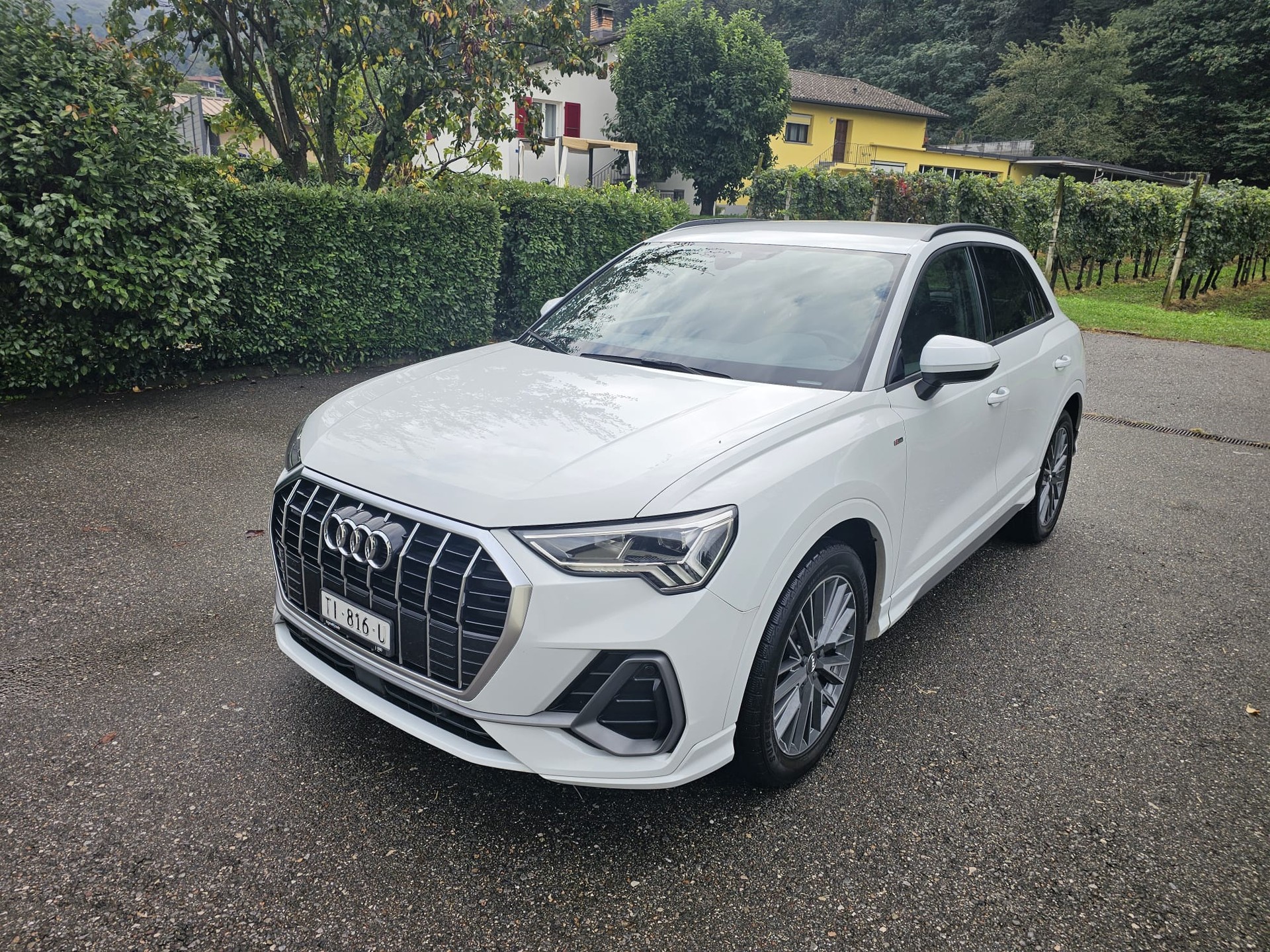 AUDI Q3 40 TFSI S line quattro S-tronic