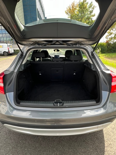 MERCEDES-BENZ GLA 200 CDI 4Matic 7G-DCT-image-8