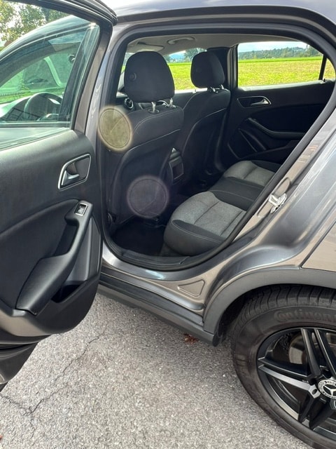 MERCEDES-BENZ GLA 200 CDI 4Matic 7G-DCT-image-7