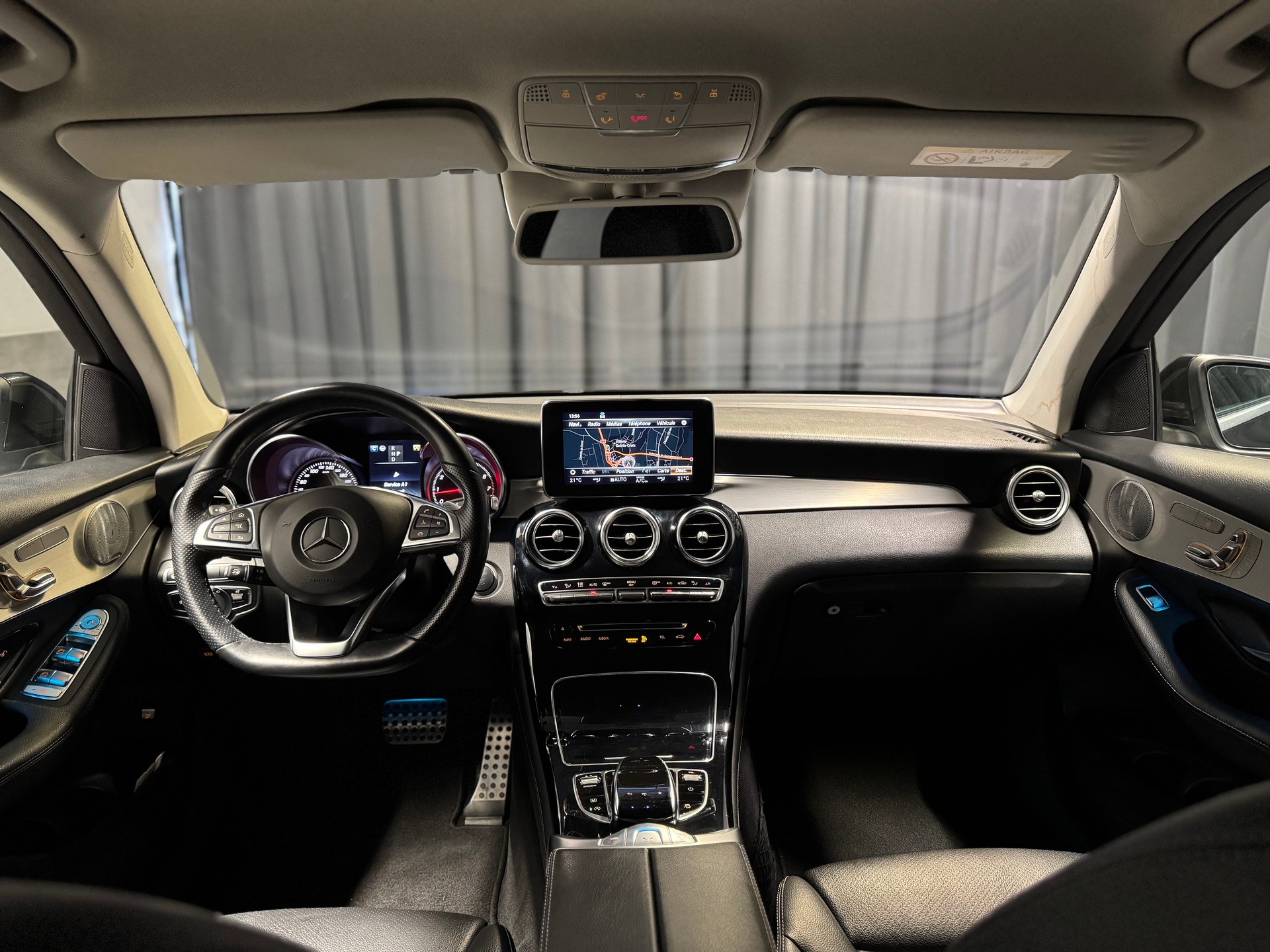 MERCEDES-BENZ GLC 250 AMG Line 4Matic 9G-Tronic (10)-image-8