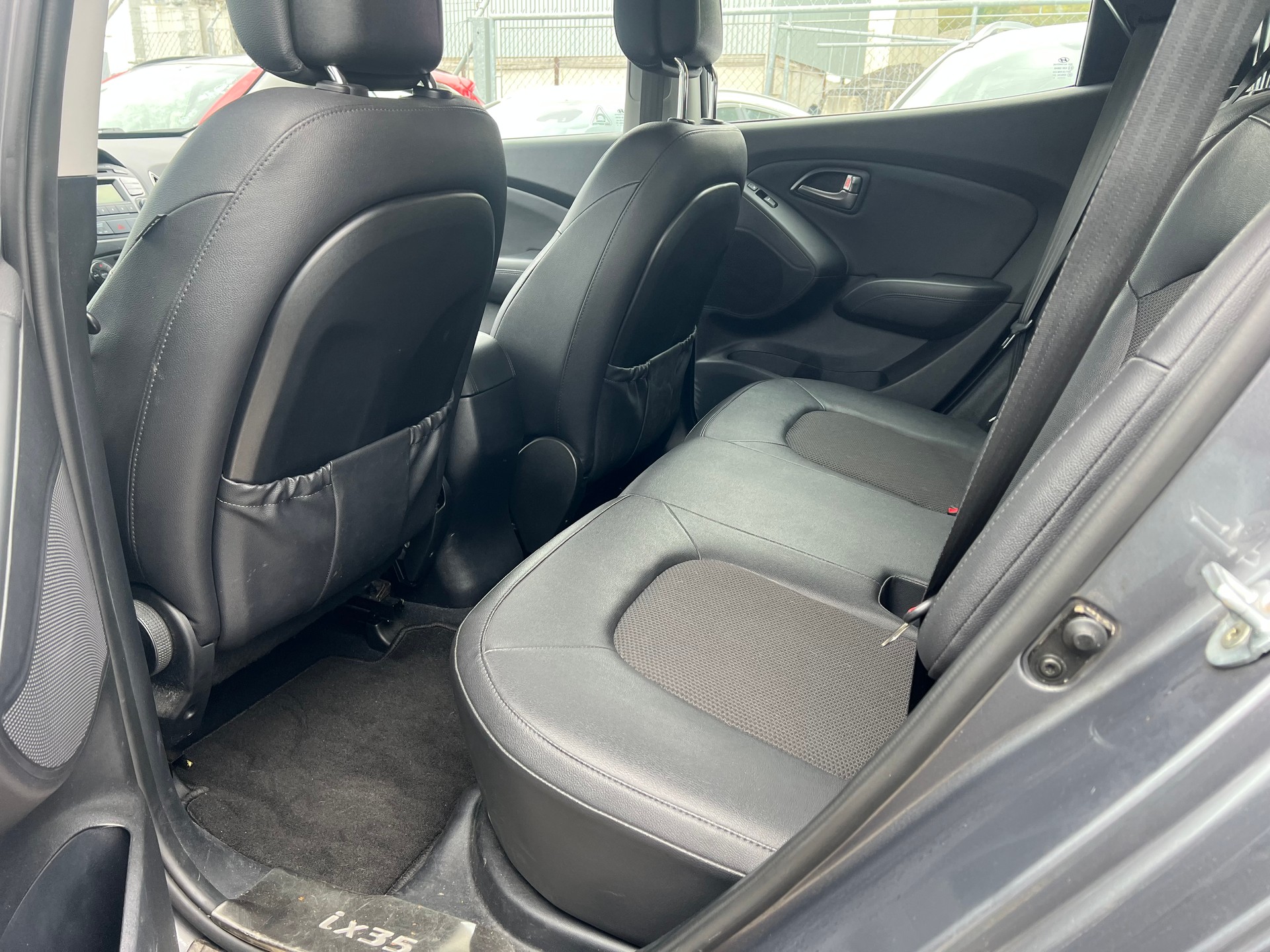 HYUNDAI iX 35 2.0 Style 4WD-image-5
