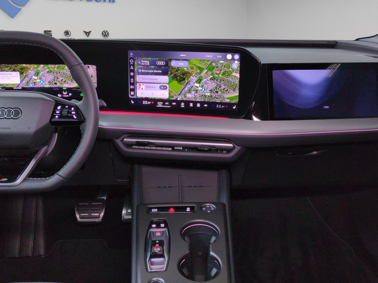 AUDI Q4 e-tron SUV quattro performance Swiss Ski-image-7