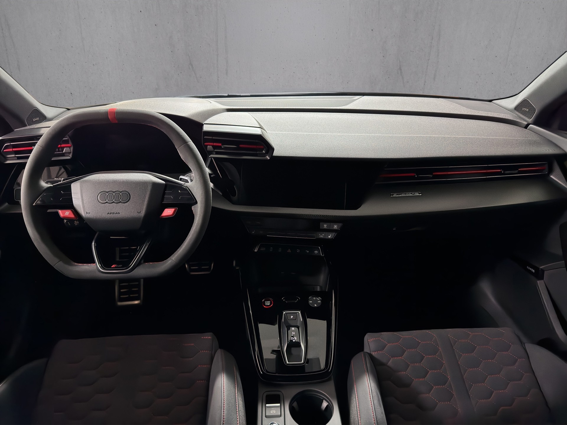 AUDI RS3 Limousine 2.5 TSI quattro S-tronic " Rs-Carbon Paket inkl.-Schalensitze-Keramikbremsen"-image-16