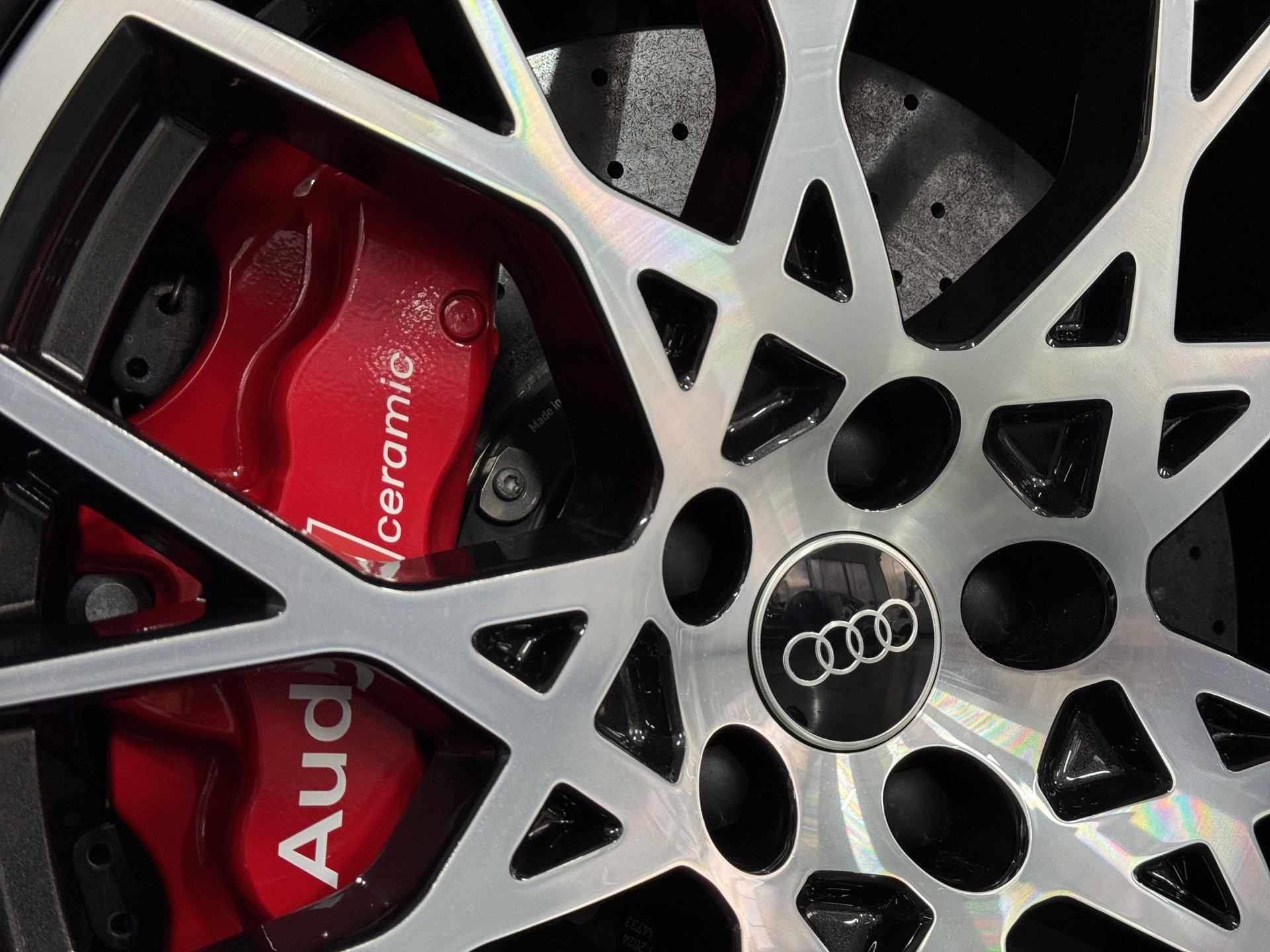 AUDI RS3 Limousine 2.5 TSI quattro S-tronic " Rs-Carbon Paket inkl.-Schalensitze-Keramikbremsen"-image-11