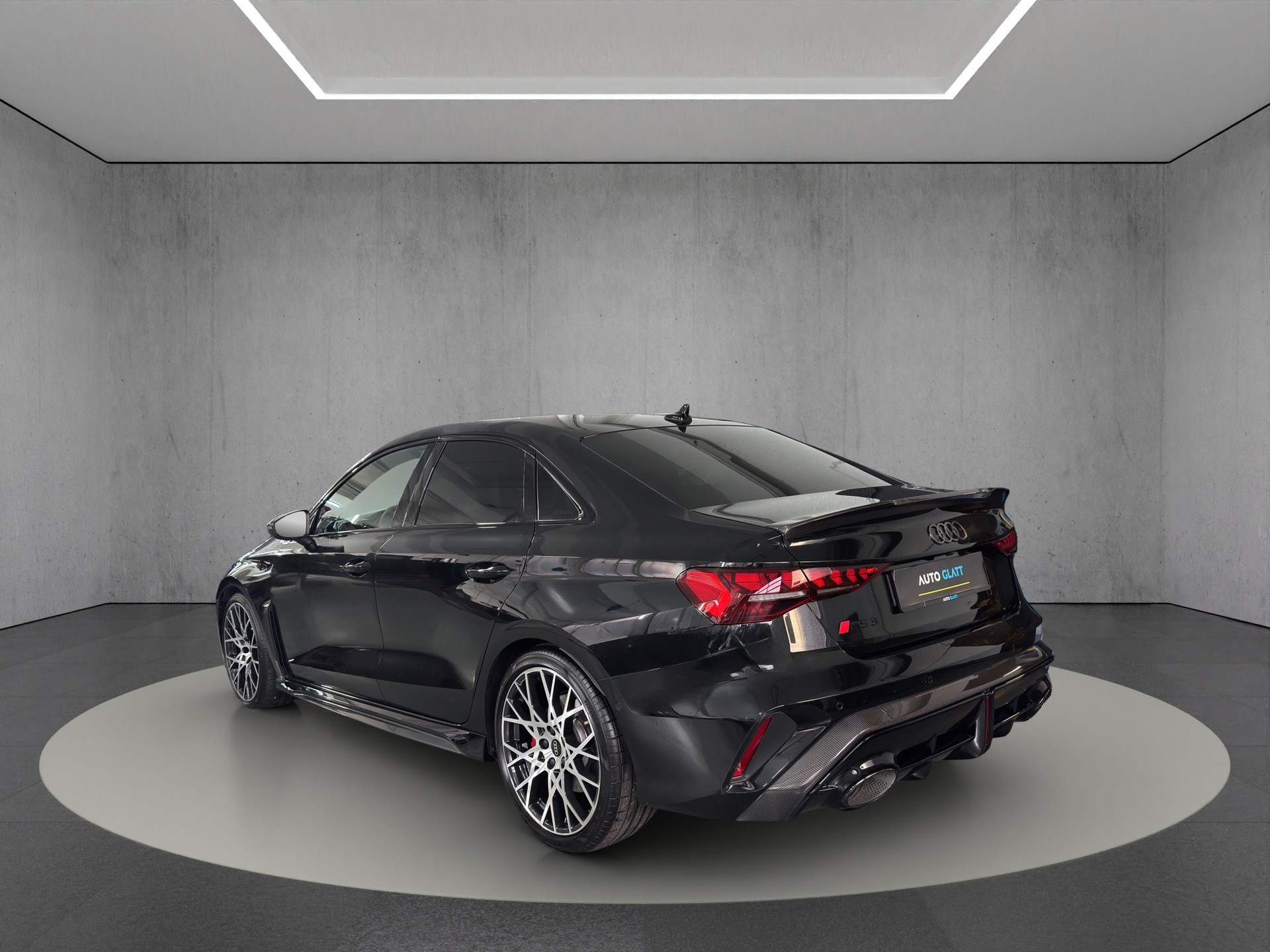 AUDI RS3 Limousine 2.5 TSI quattro S-tronic " Rs-Carbon Paket inkl.-Schalensitze-Keramikbremsen"-image-4