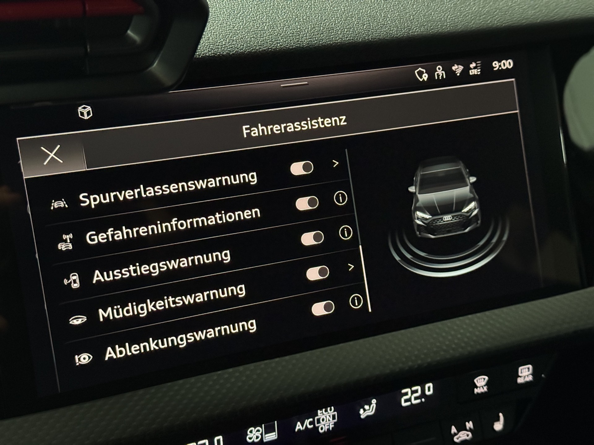 AUDI RS3 Limousine 2.5 TSI quattro S-tronic " Rs-Carbon Paket inkl.-Schalensitze-Keramikbremsen"-image-26