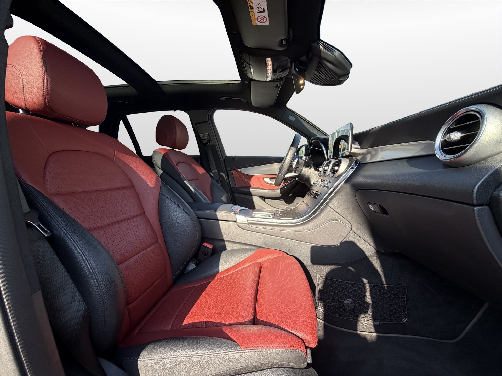 MERCEDES-BENZ GLC 220 d AMG Line 4Matic 9G-Tronic-image-10