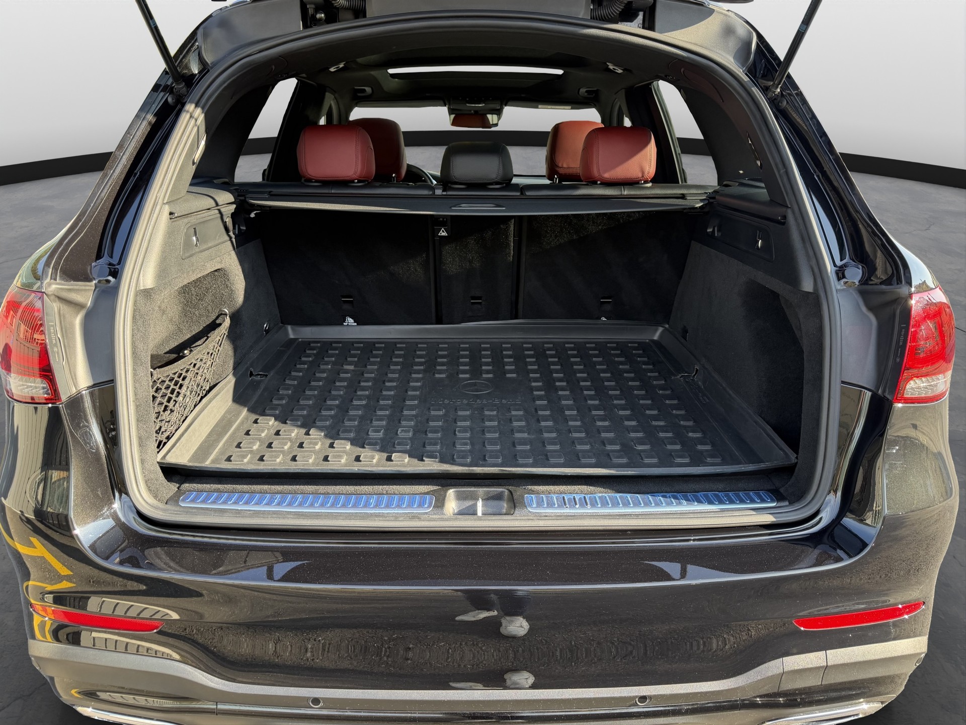 MERCEDES-BENZ GLC 220 d AMG Line 4Matic 9G-Tronic-image-8