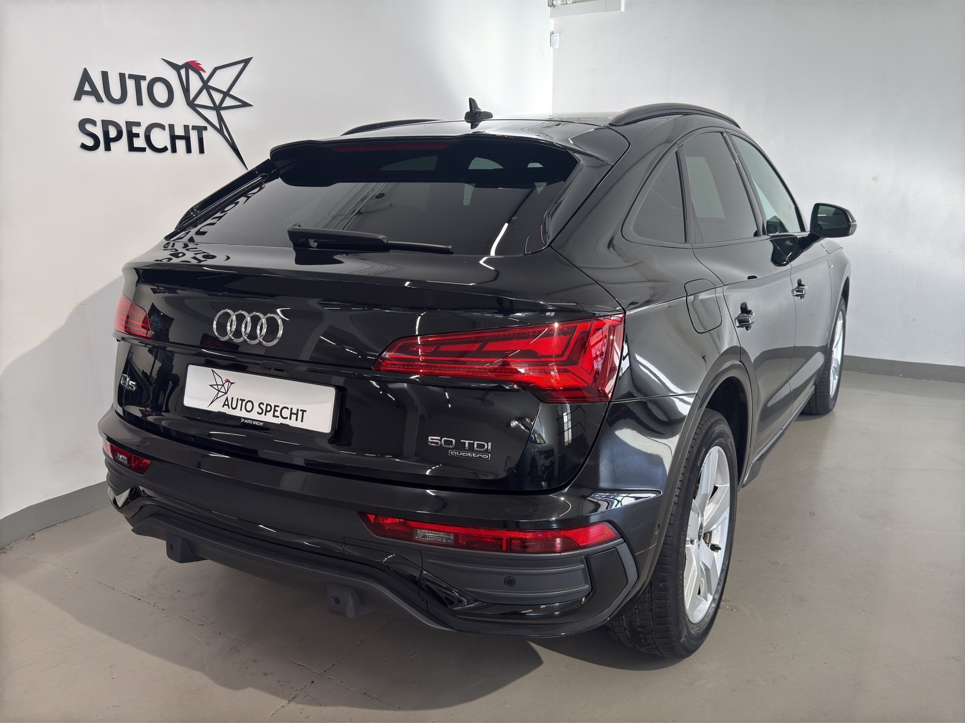 AUDI Q5 Sportback 50 TDI S line quattro tiptronic-image-4