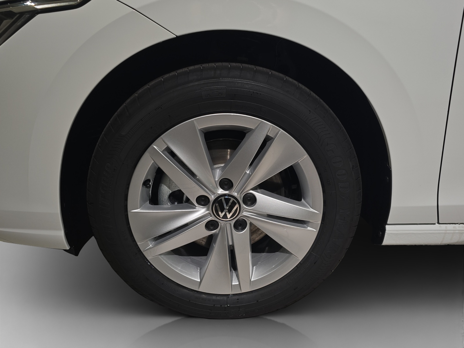 VW Golf 1.5 e TSI mHEV Value DSG-image-15