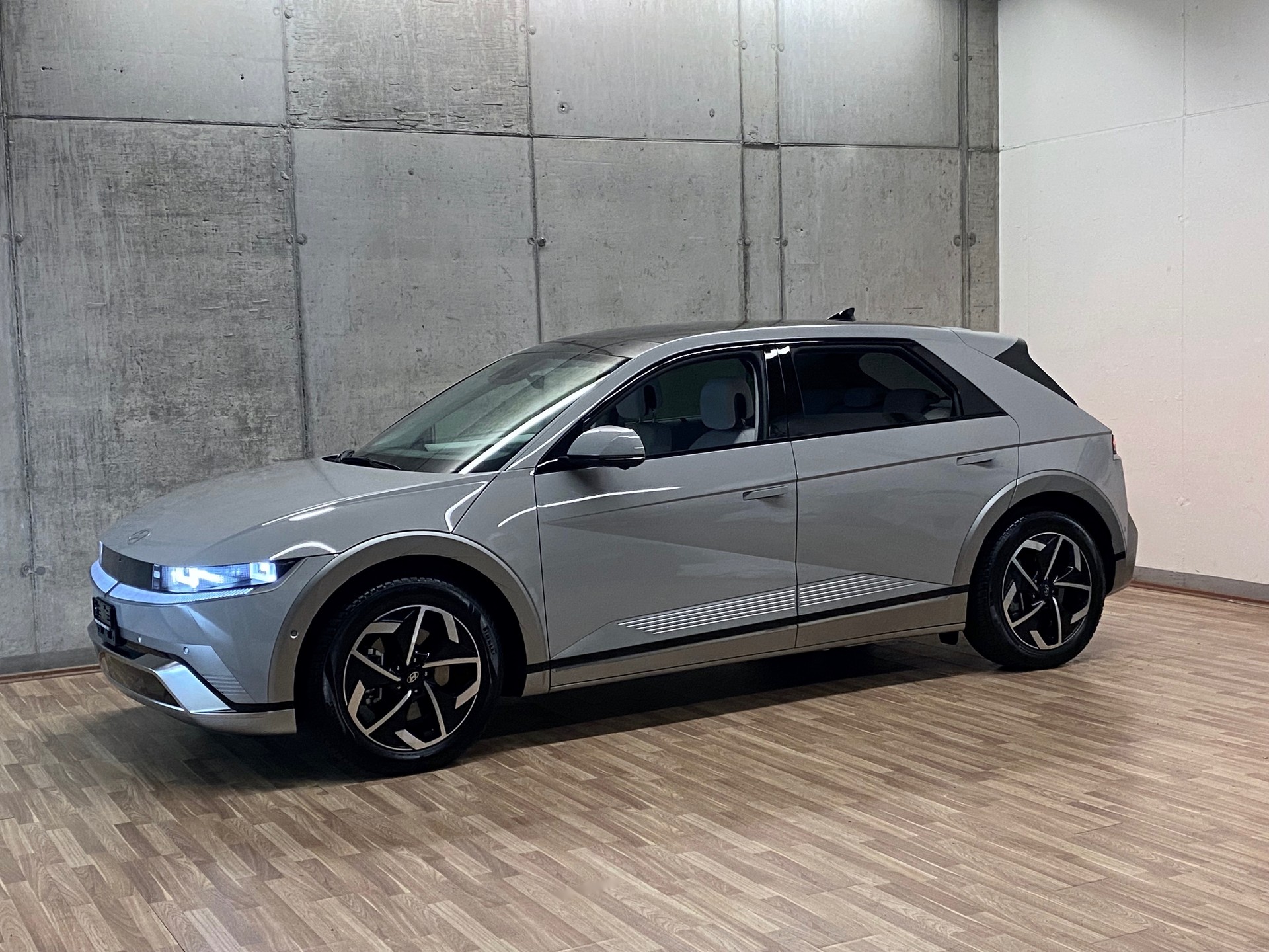 HYUNDAI Ioniq 5 *Swiss*Vertex*84kWh*Facelift*4WD*-image-26