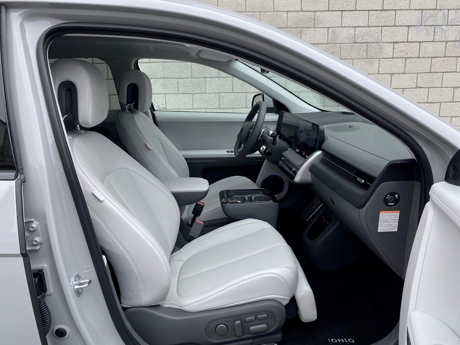 HYUNDAI Ioniq 5 *Swiss*Vertex*84kWh*Facelift*4WD*-image-8
