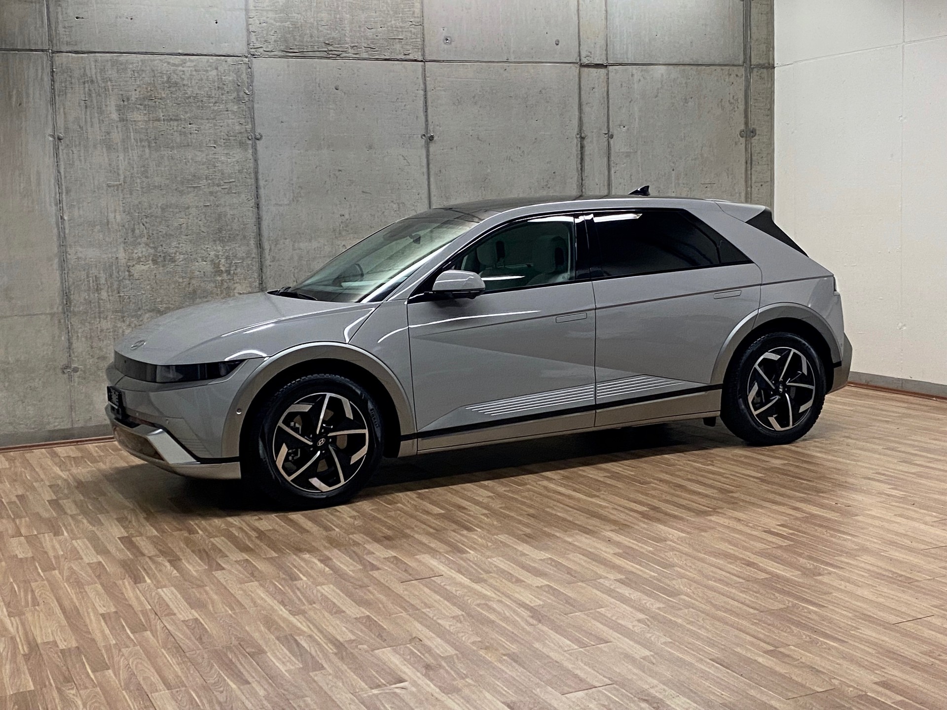HYUNDAI Ioniq 5 *Swiss*Vertex*84kWh*Facelift*4WD*-image-25