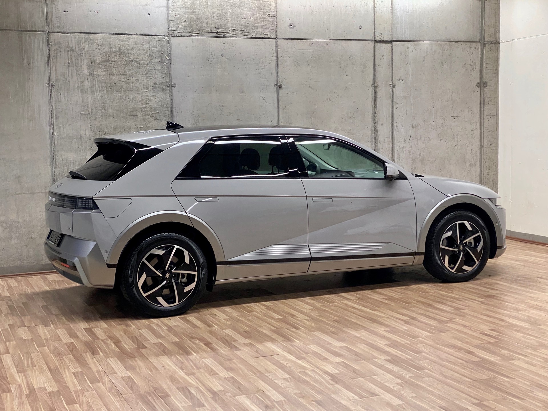 HYUNDAI Ioniq 5 *Swiss*Vertex*84kWh*Facelift*4WD*-image-29