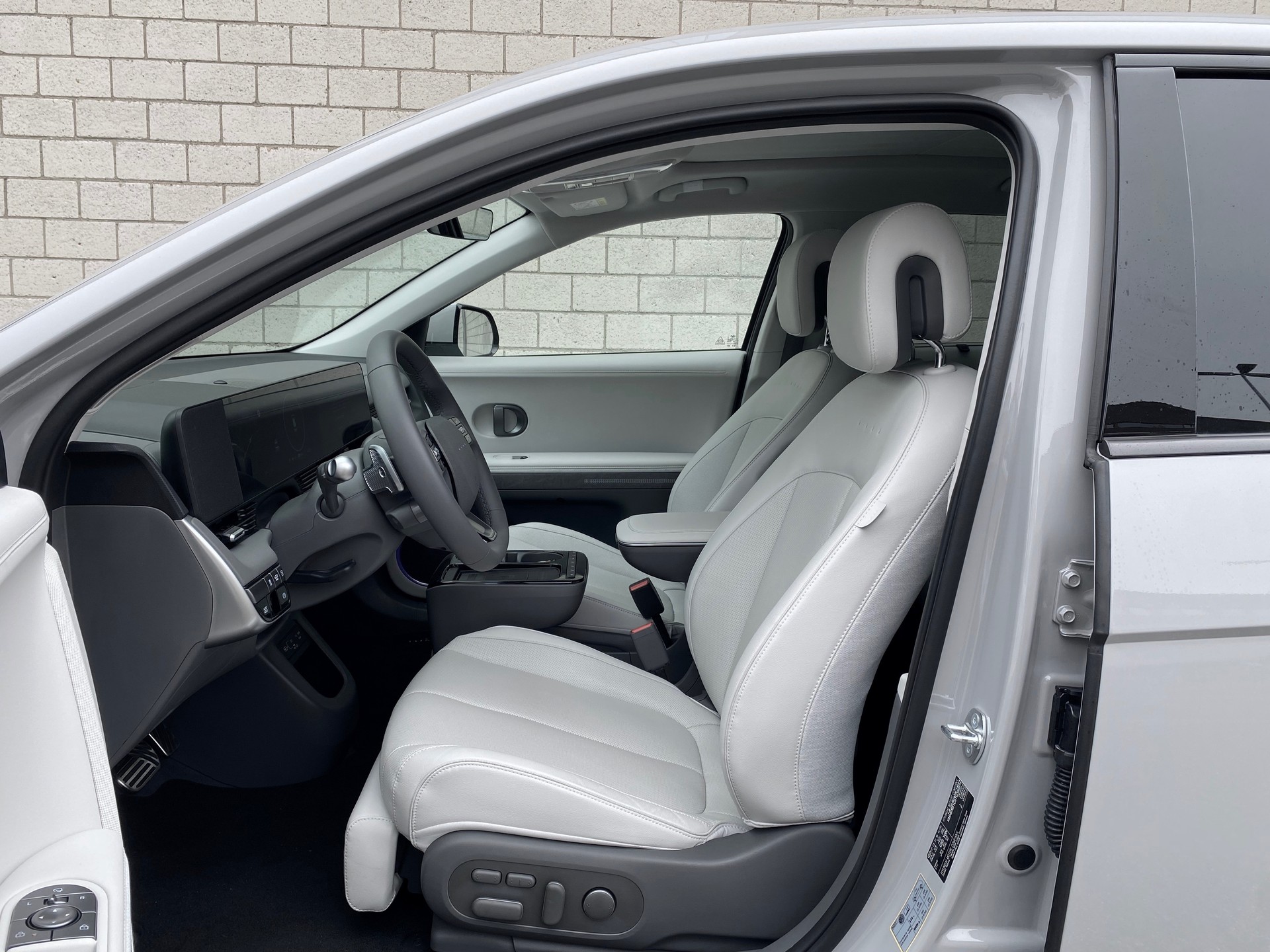 HYUNDAI Ioniq 5 *Swiss*Vertex*84kWh*Facelift*4WD*-image-7