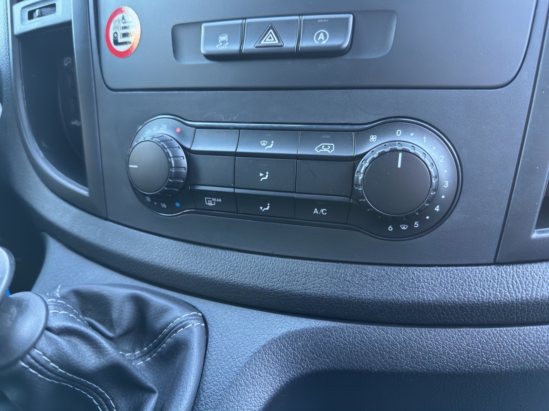 MERCEDES-BENZ Vito 116 CDI Base-image-12
